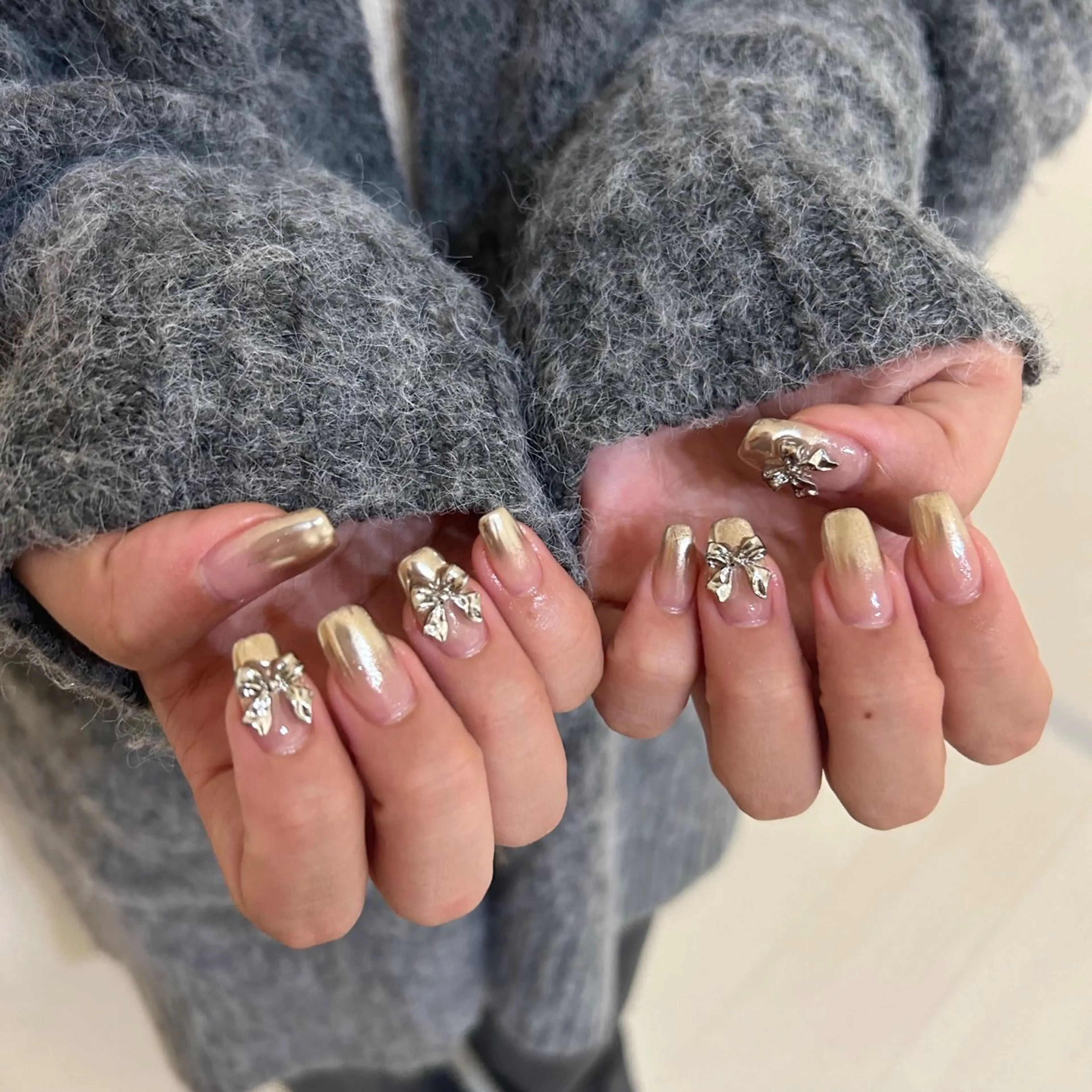 ネイル ブルー フットネイル ジェルネイル キラキラネイル 韓国ネイル RooM -produce by maynail-所属・RooM -mizuki-のネイルデザイン