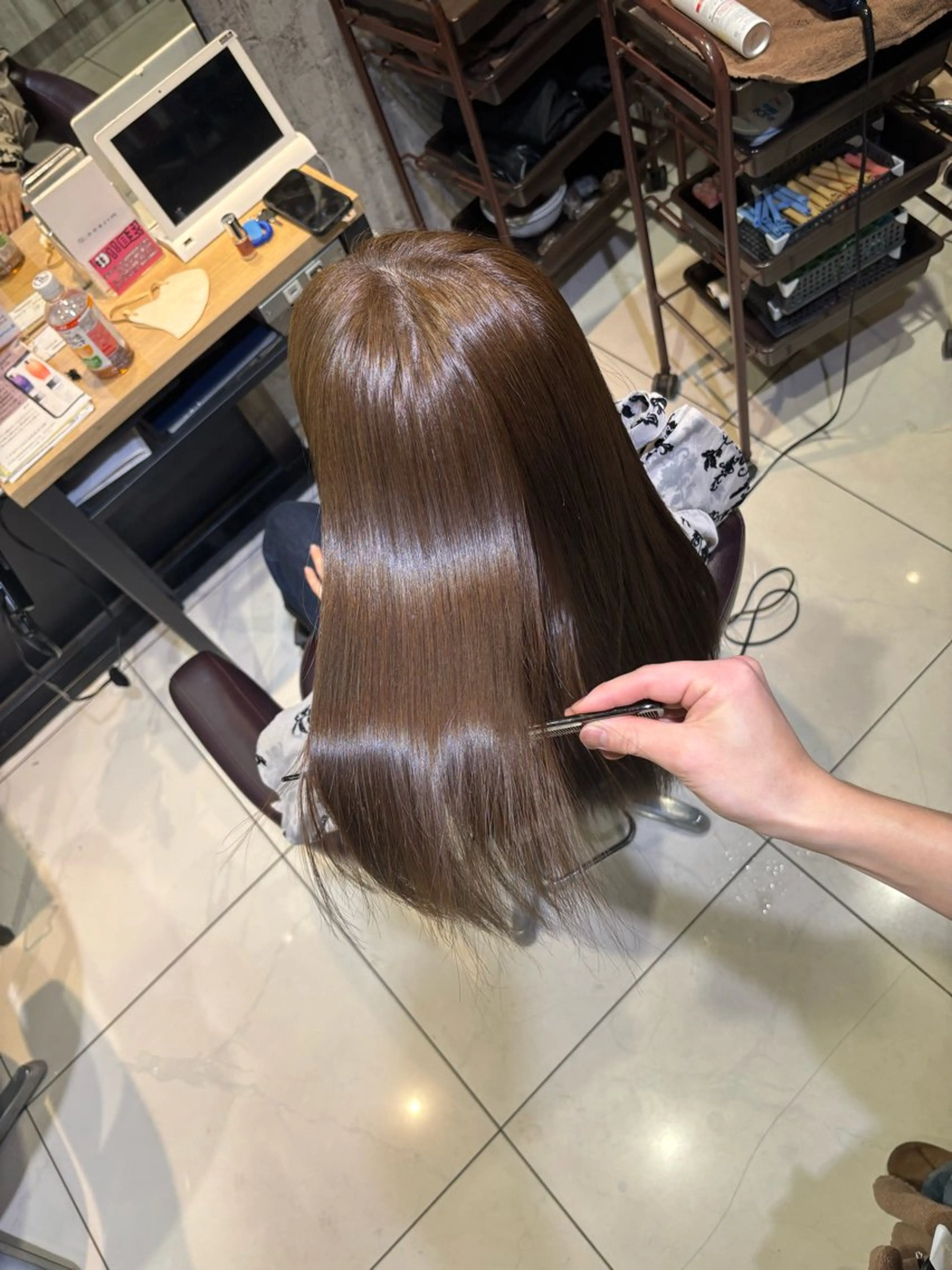 ロング カラー カット ヘアカラー 縮毛矯正 トリートメント 🩵レイヤー✖︎ 髪質改善🩵リョウヤのヘアスタイル
