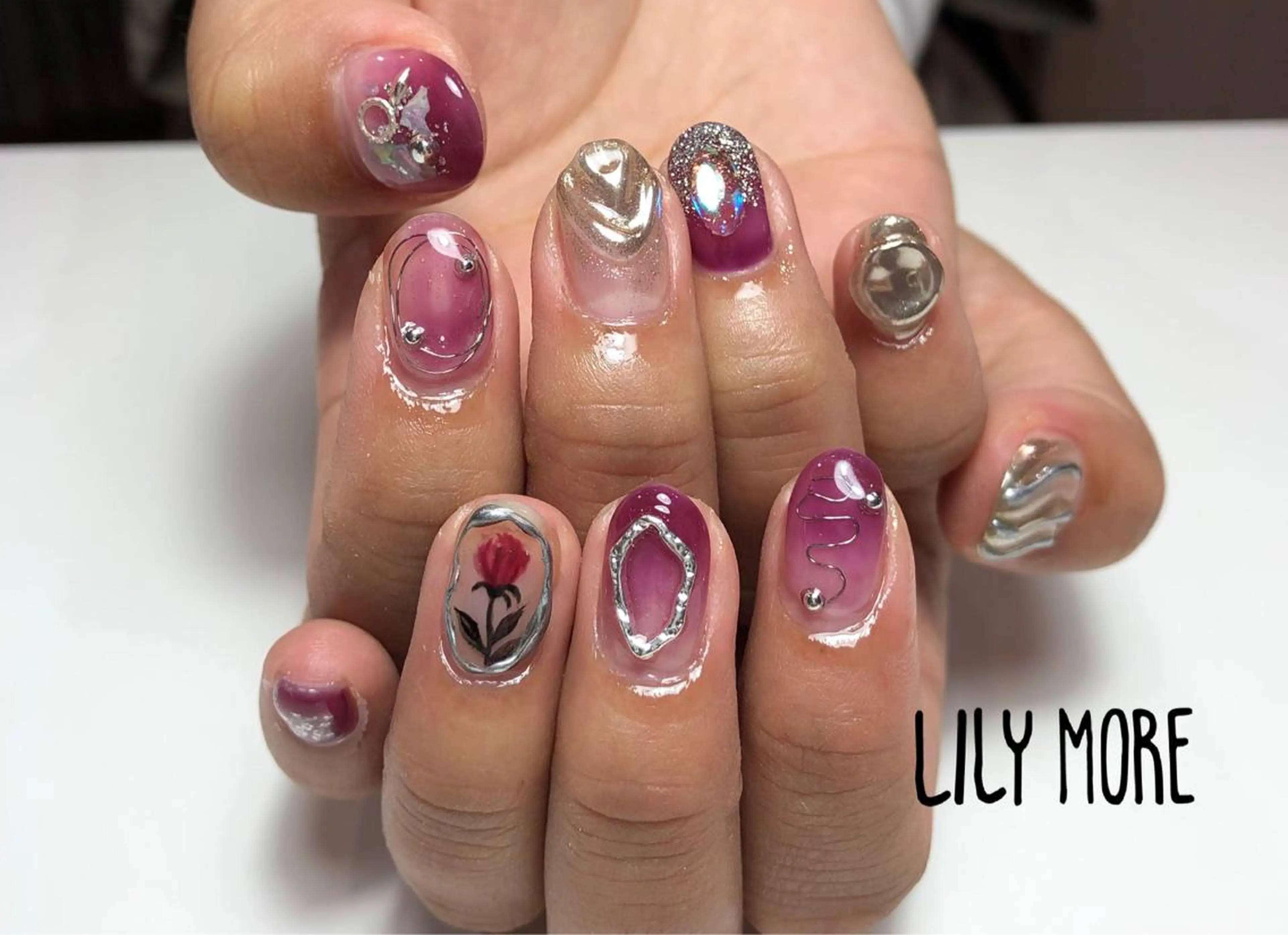 ネイル ニュアンスネイル Lily closetのネイルデザイン