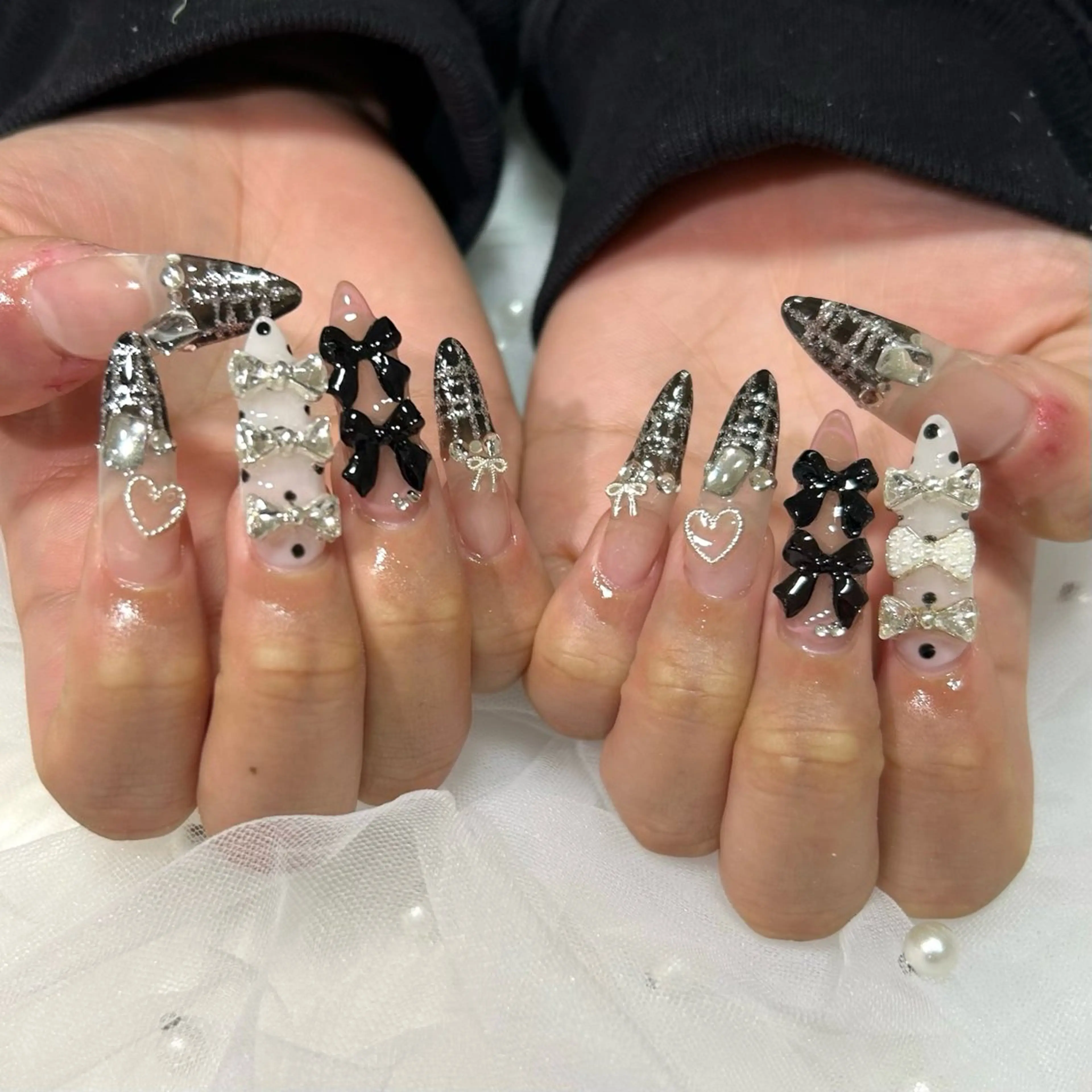 ネイル ハンドネイル nailsalon_ riri♡のネイルデザイン