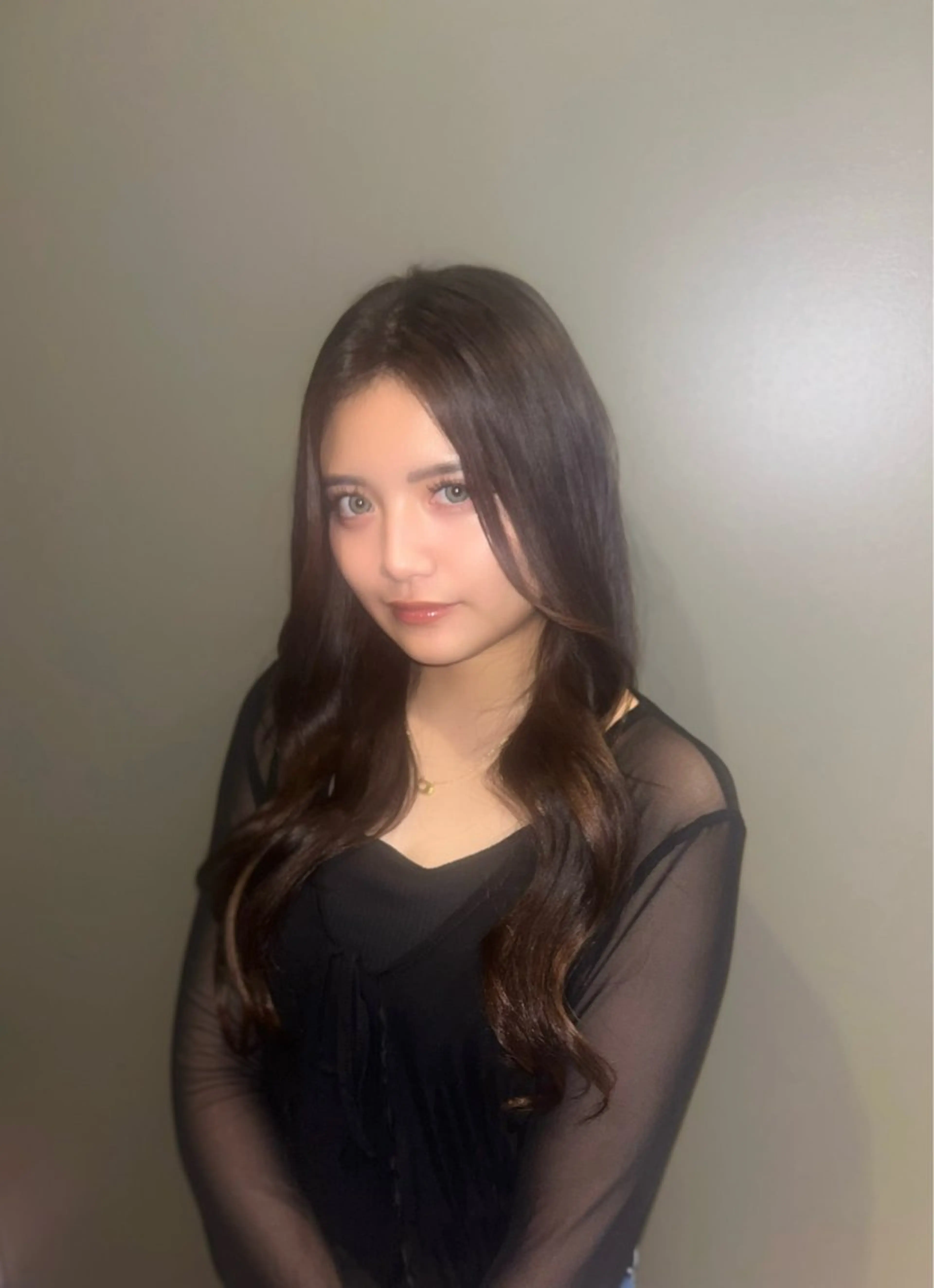 ロング カラー カット ヘアカラー トリートメント ベージュカラー⌇ くびれヘア.𐙚心音のヘアスタイル