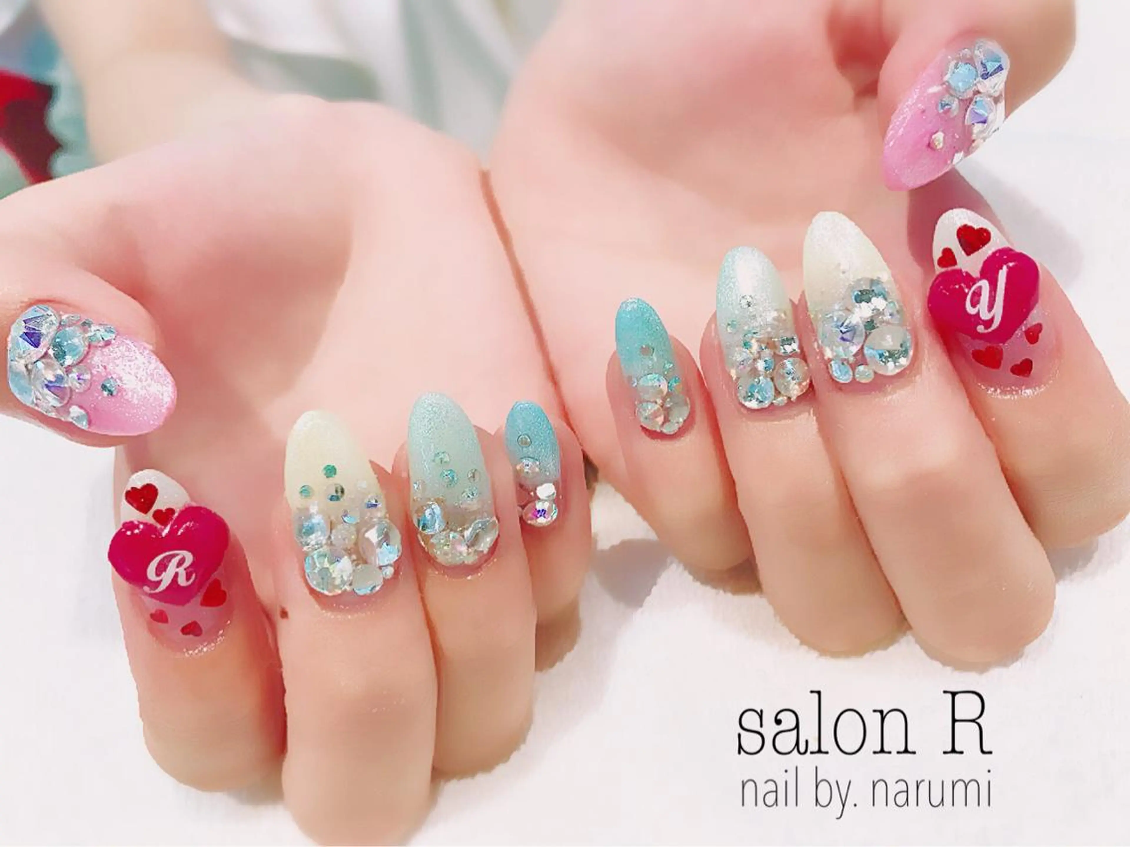 ネイル アートネイル Re Pearl～コーディネートサロン～ 市駅前店所属・NARUMI HYODOのネイルデザイン