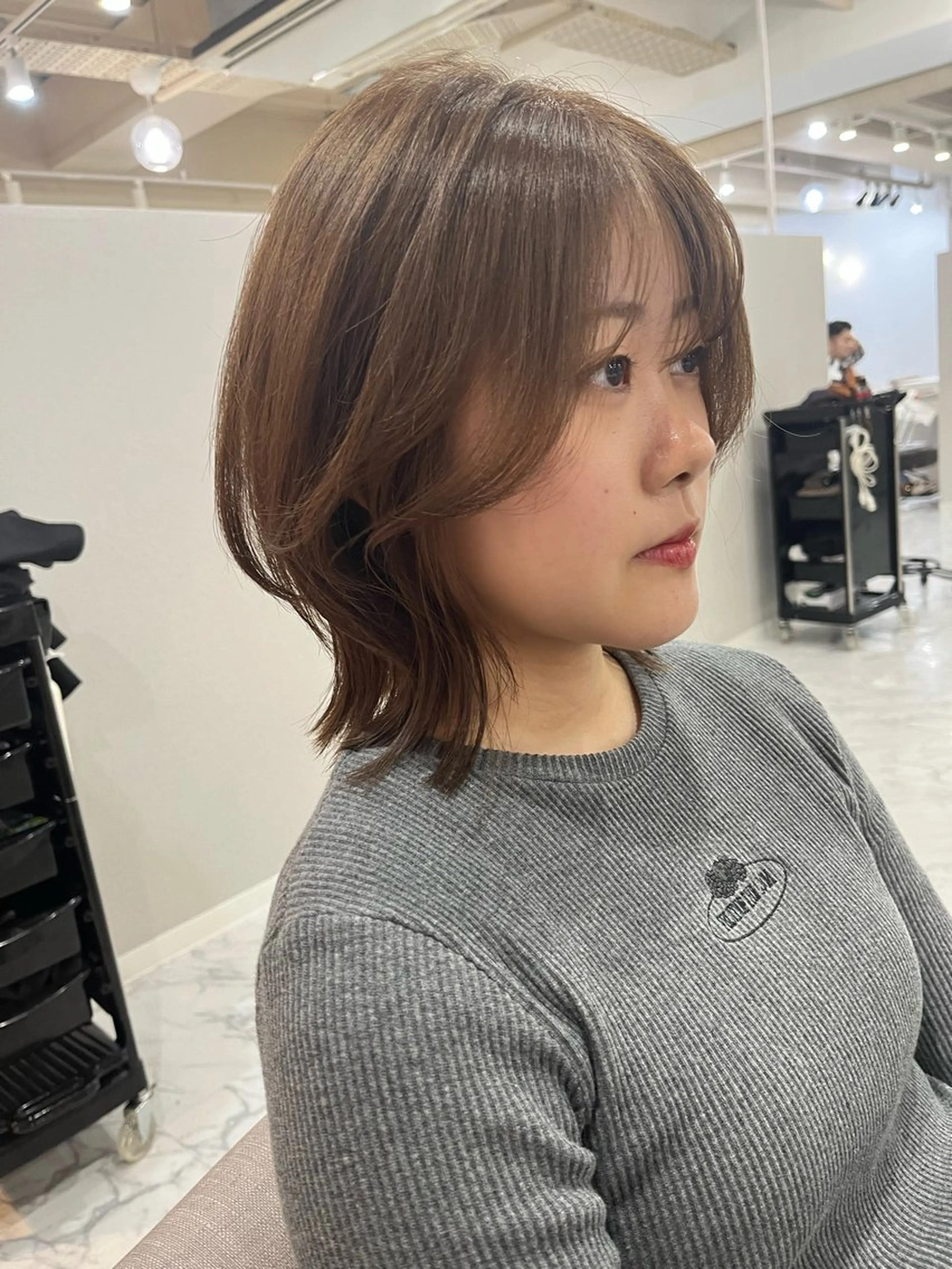 ミディアム レイヤー/ウルフ/ 縮毛矯正/照井友梨のヘアスタイル