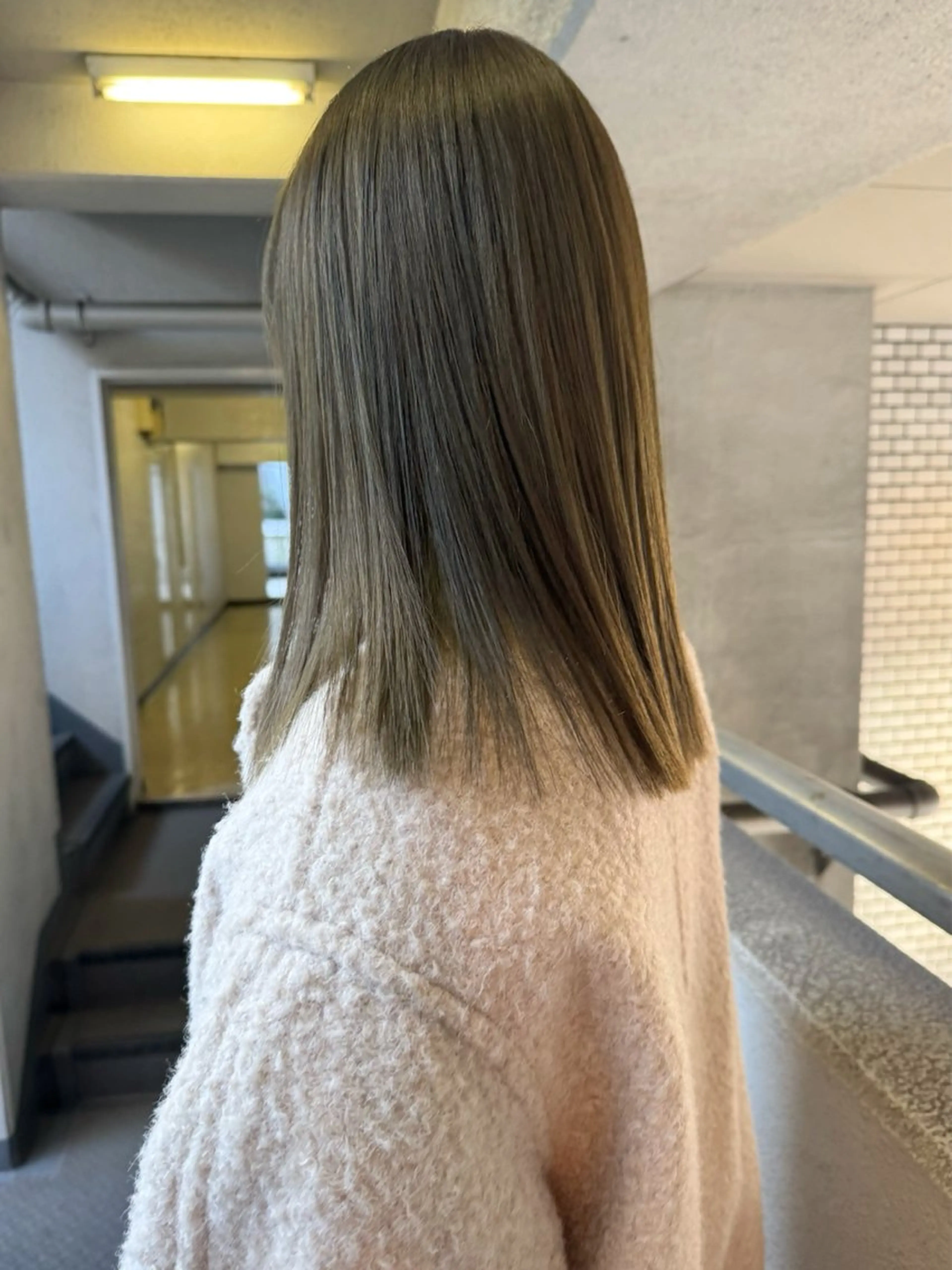 カラー ヘアカラー ブリーチカラー🎀 韓国風/寺門美優のヘアスタイル