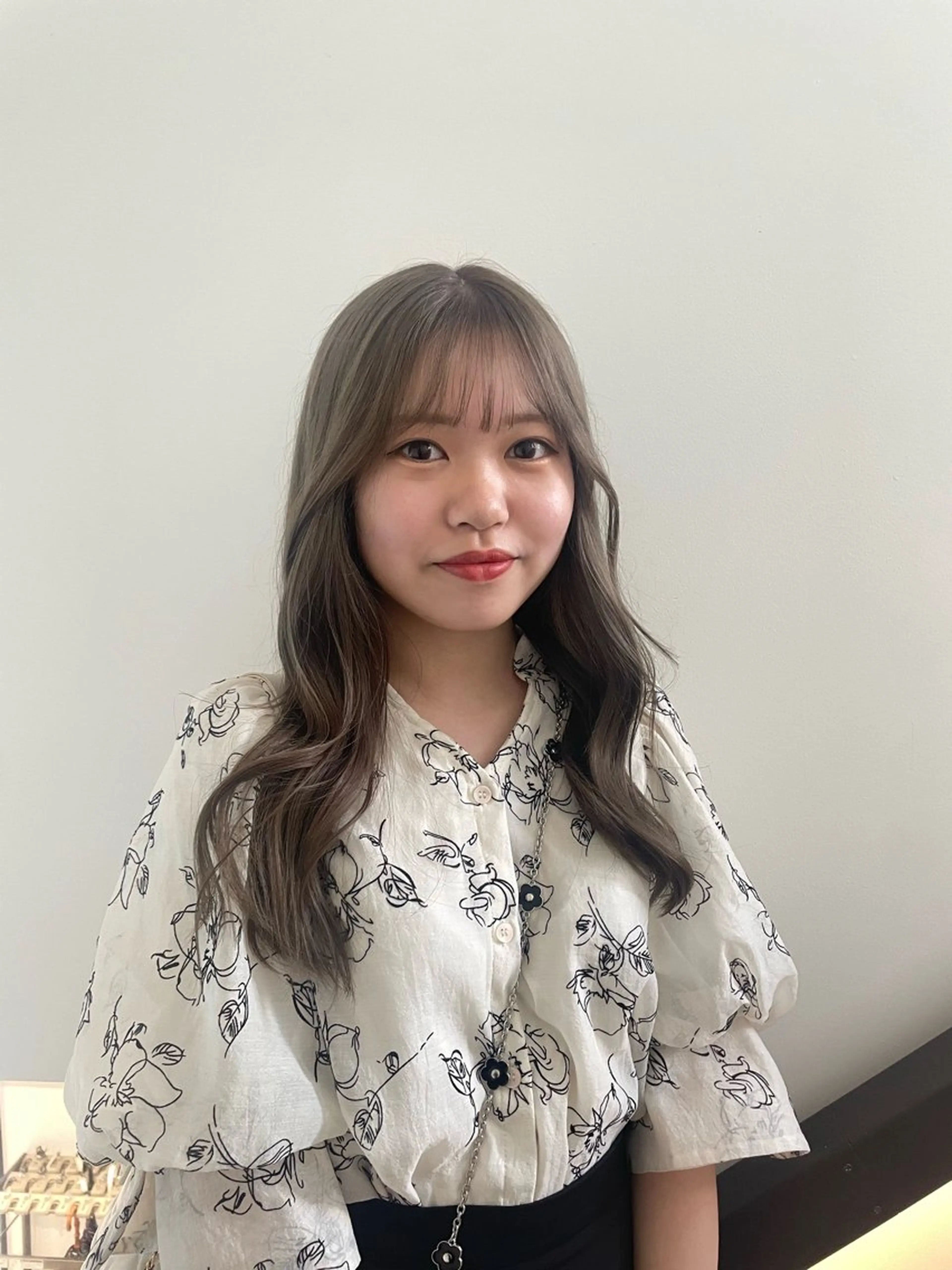 セミロング カラー トリートメント ヘアカラー トリートメント 🌟暖色系ハイトーン 🌟AIのヘアスタイル