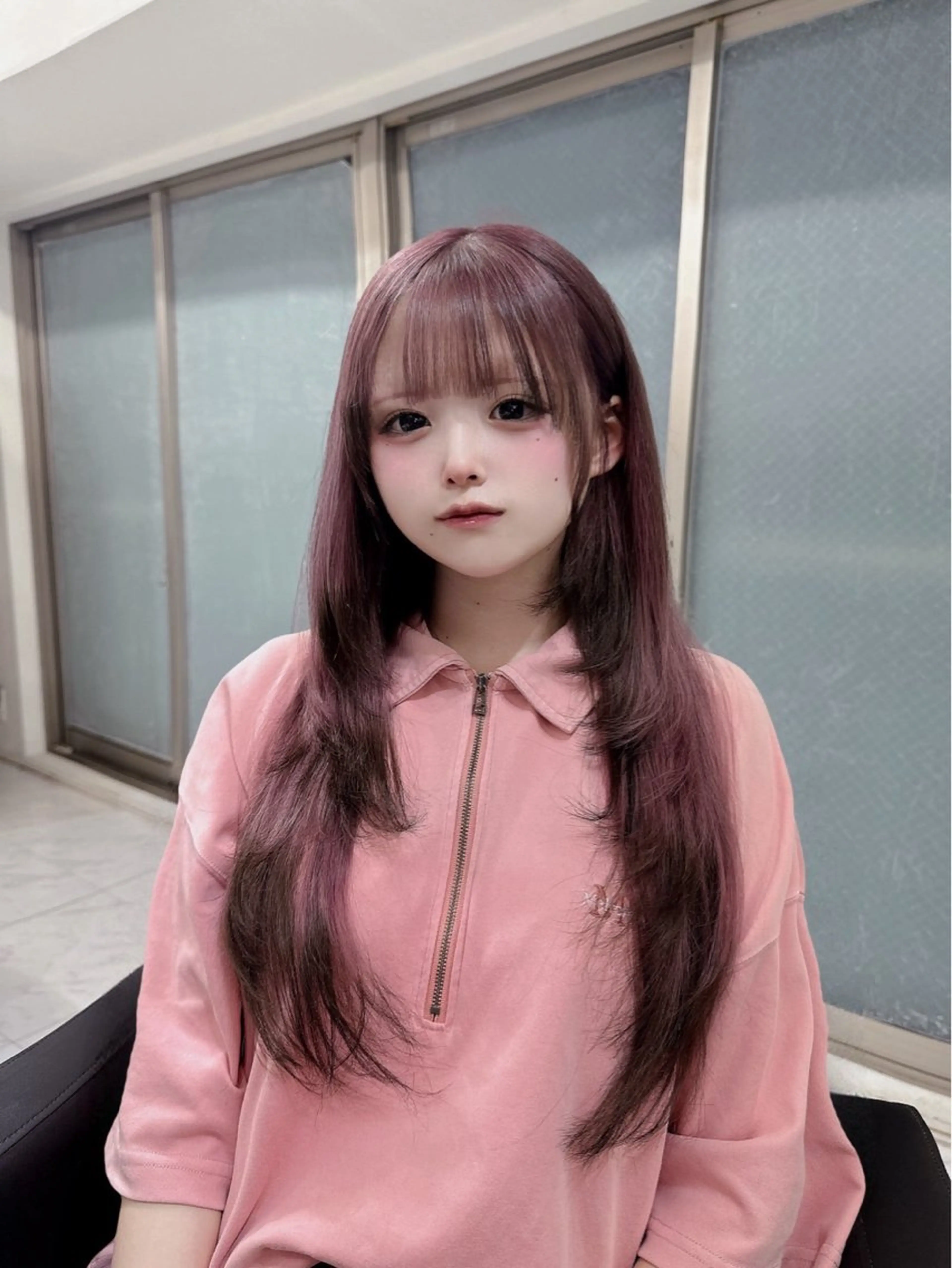 ロング シールエクステ エクステ レイヤーカット ロング ヘアカラー エクステ loa所属・🔗透明感カラー🔗 エクステ✂️はるちかのヘアスタイル