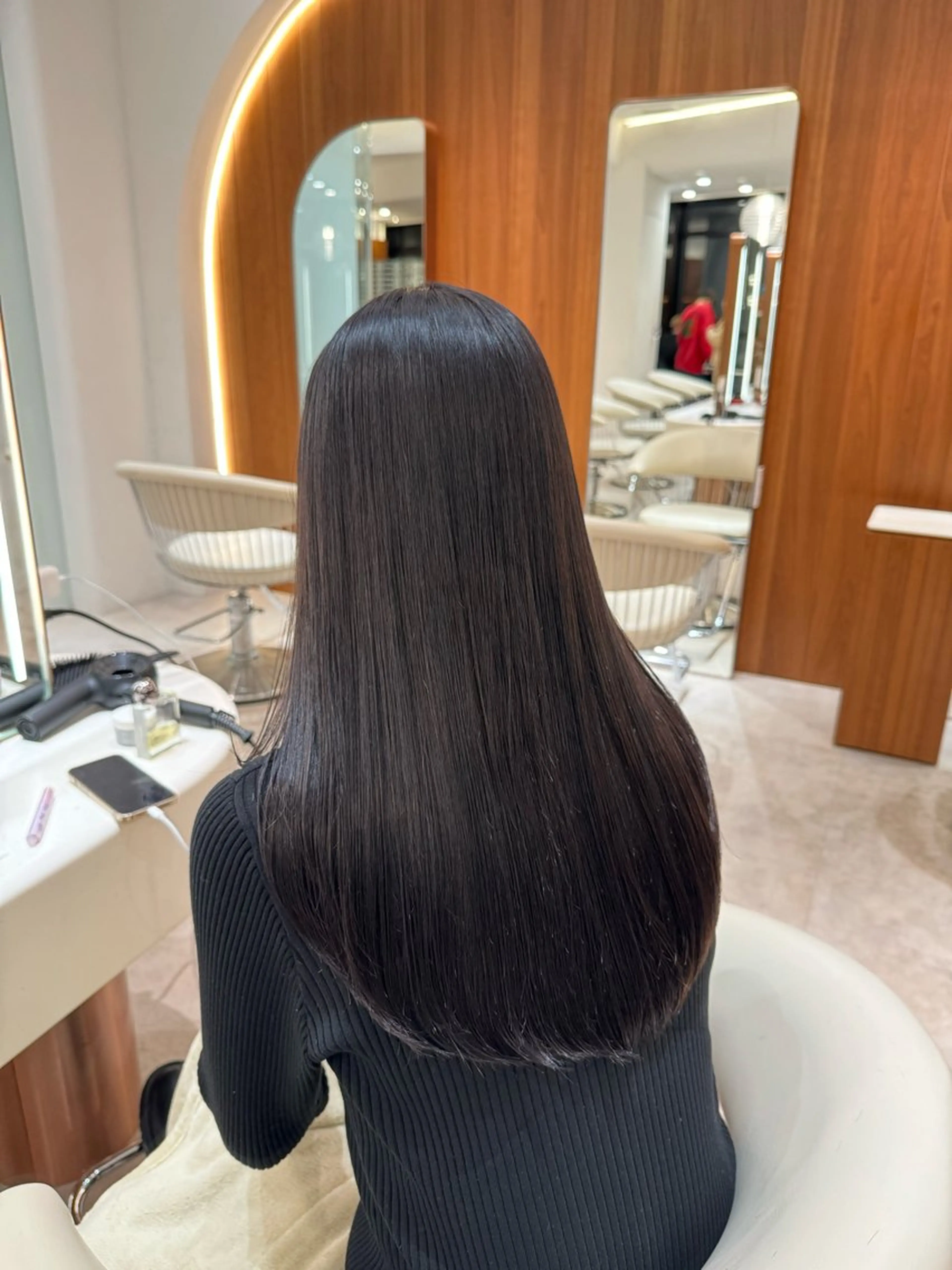 ロング カラー 黒髪 ブルーカラー ブルーブラック ラベンダーカラー 韓国風ヘア カット ヘアカラー トリートメント ヘアセット 韓国レイヤー🇰🇷 韓国研修◎渋谷カイトのヘアスタイル