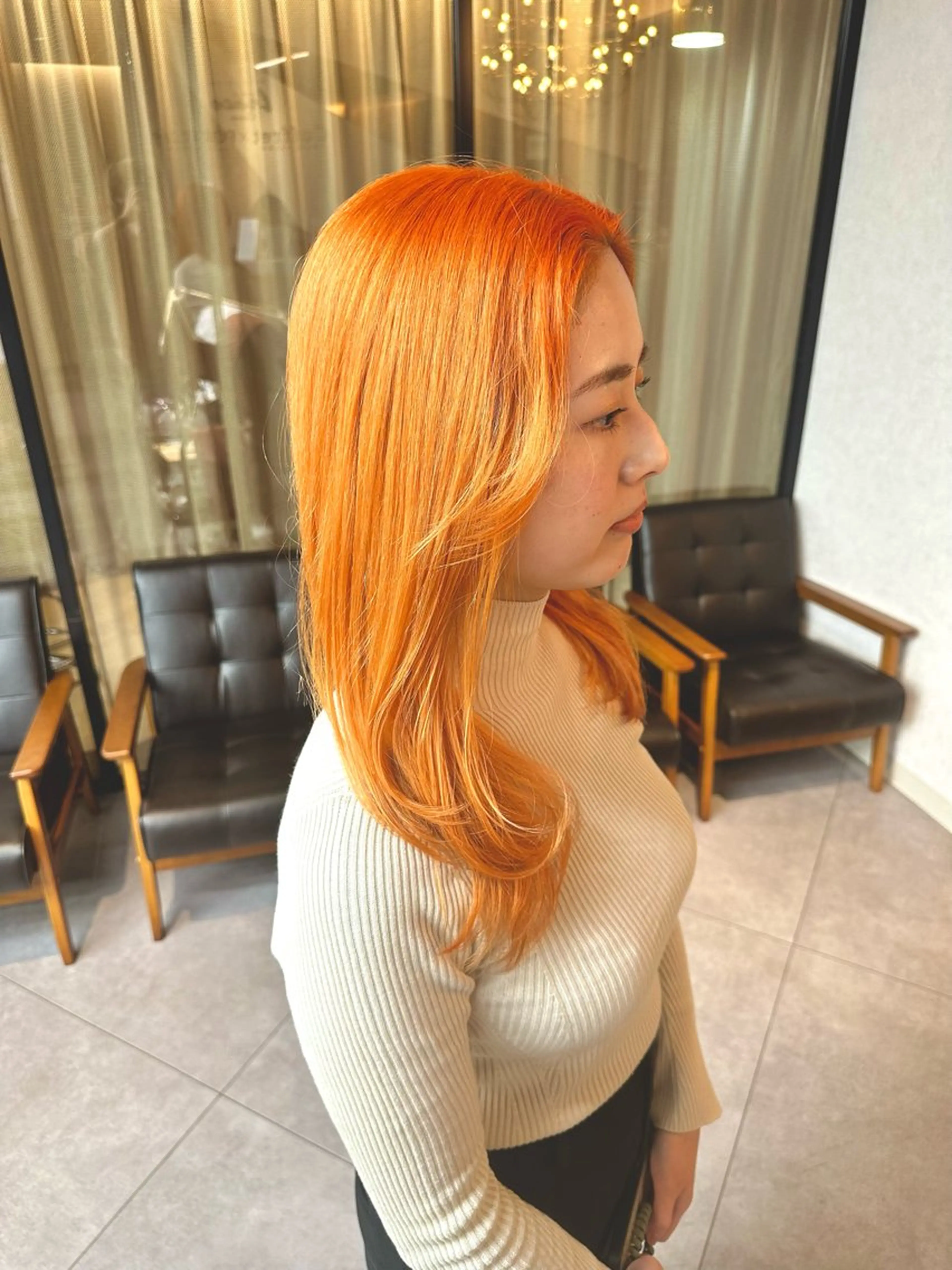 ロング カラー ウルフとハイトーン みっちー✂️のヘアスタイル
