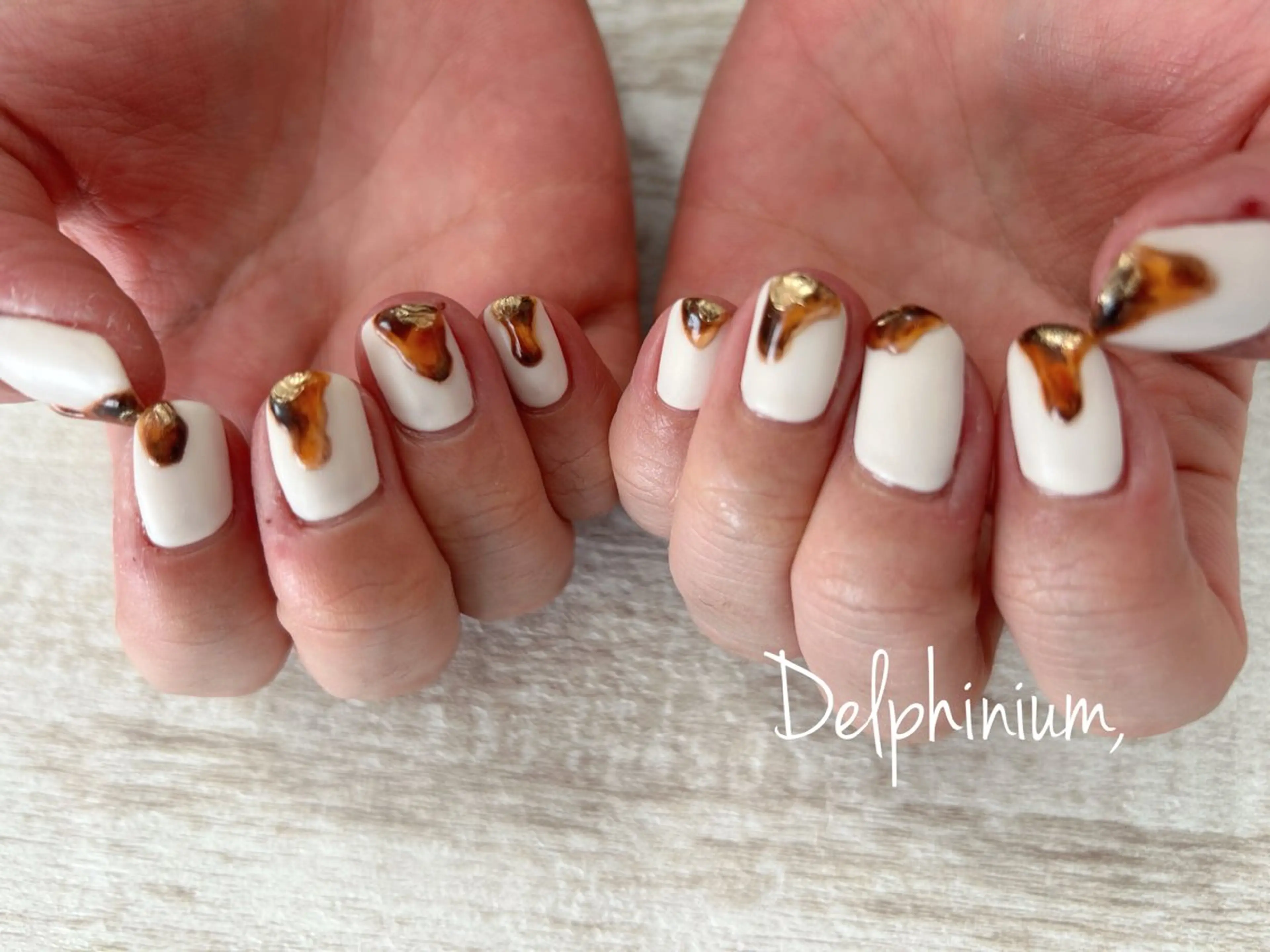 ネイル べっ甲ネイル ハンドネイル 岡本 友恵のネイルデザイン