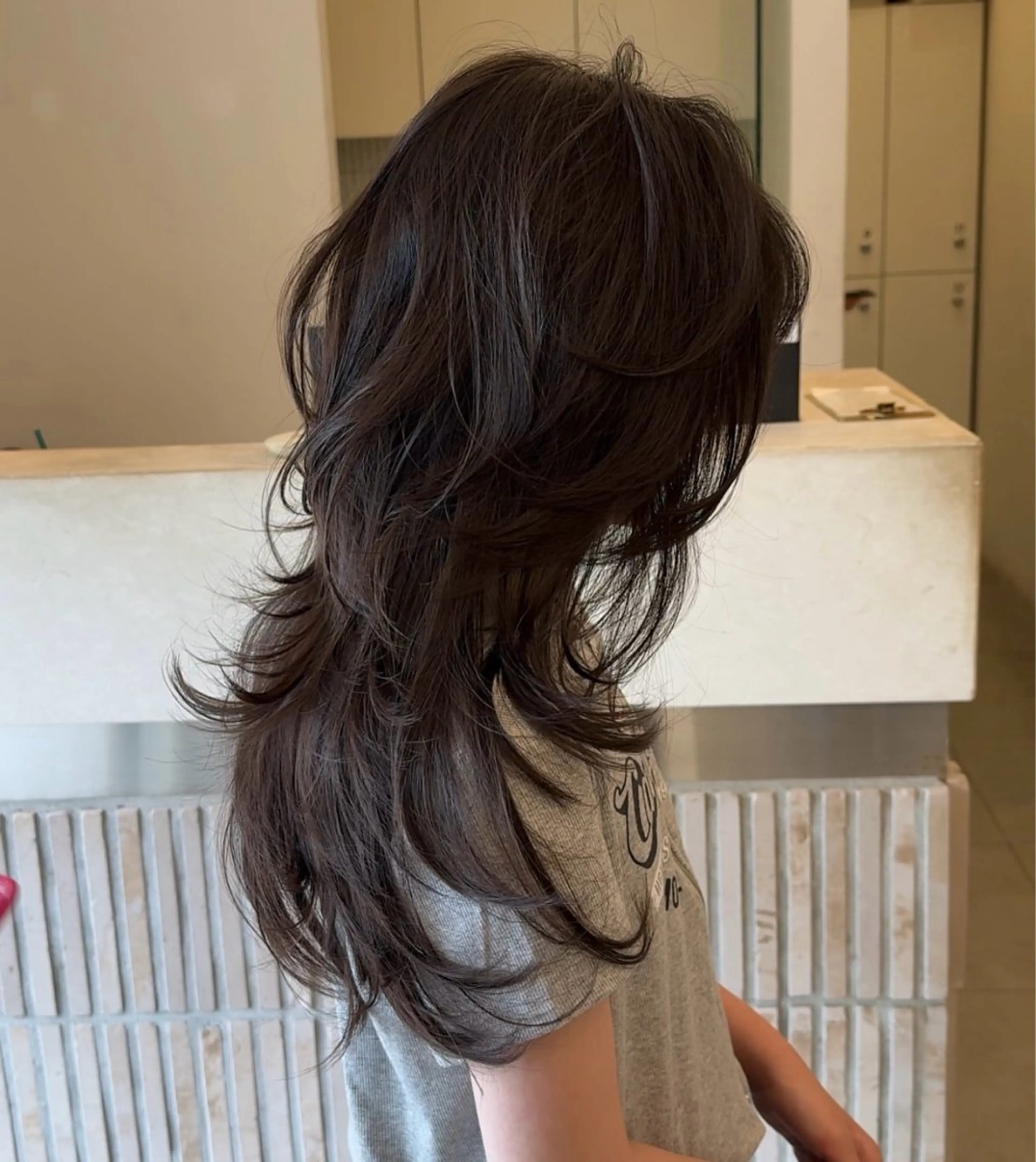 ロング カットモデル/韓国 レイヤー/SEIRAのヘアスタイル