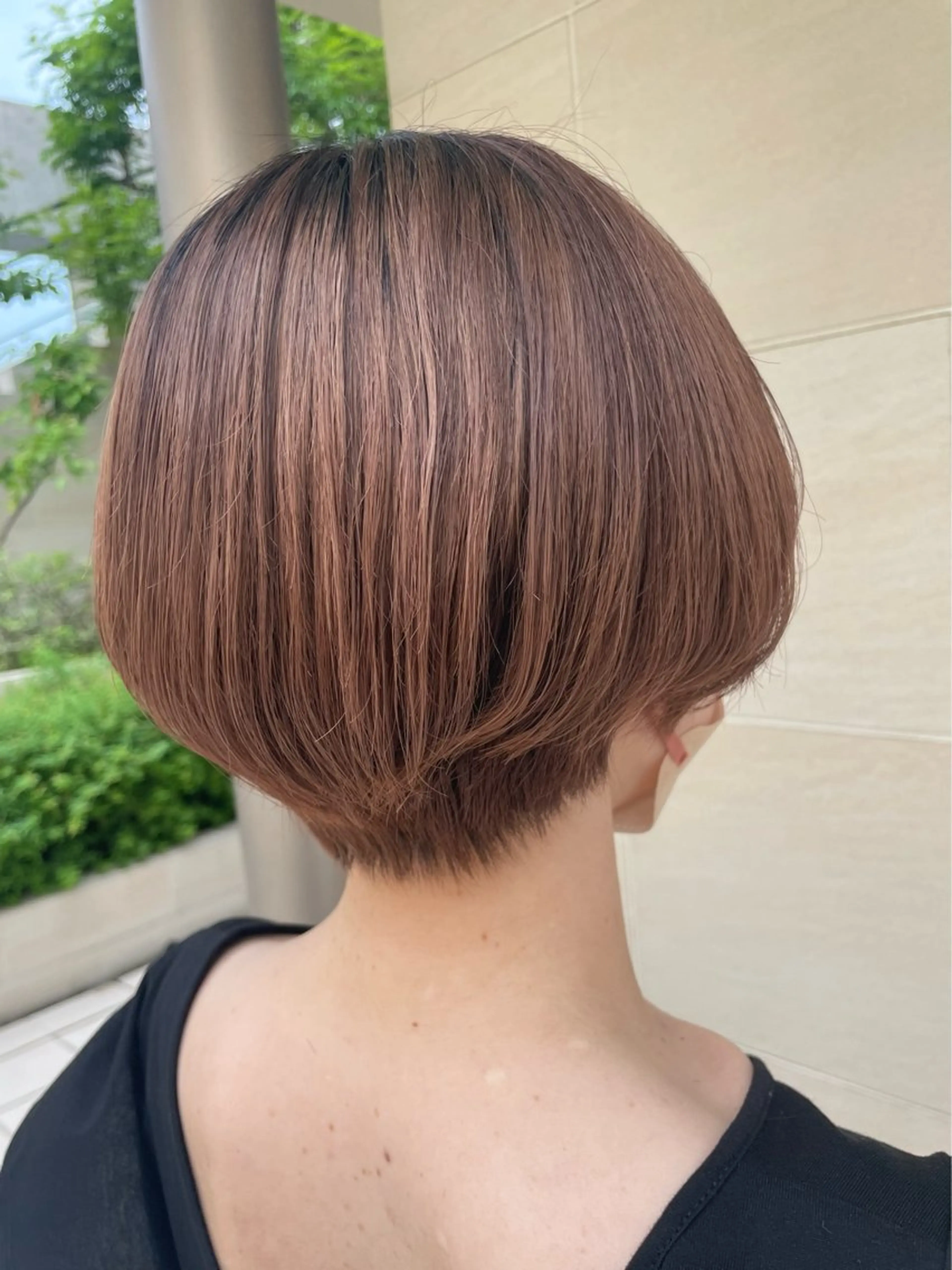 ショート カラー ベージュカラー ブリーチ ピンクカラー ピンクベージュ ヘアカラー トリートメント 透明感/ハイトーン ／暖色カラー🍓のヘアスタイル