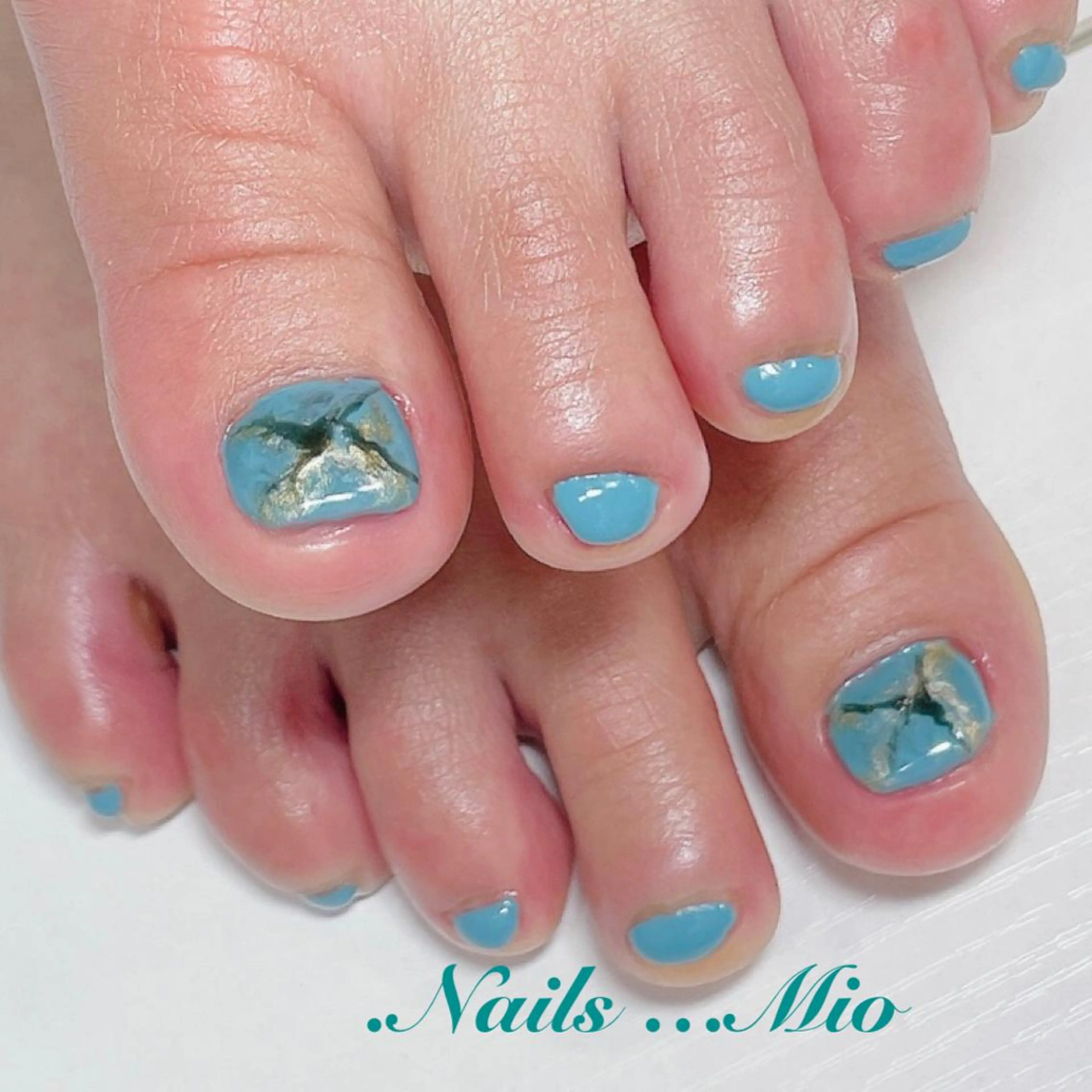 ネイル アートネイル フットネイル ワンカラーネイル フットネイル .Nails Mio 赤羽西ネイルサロンのネイルデザイン