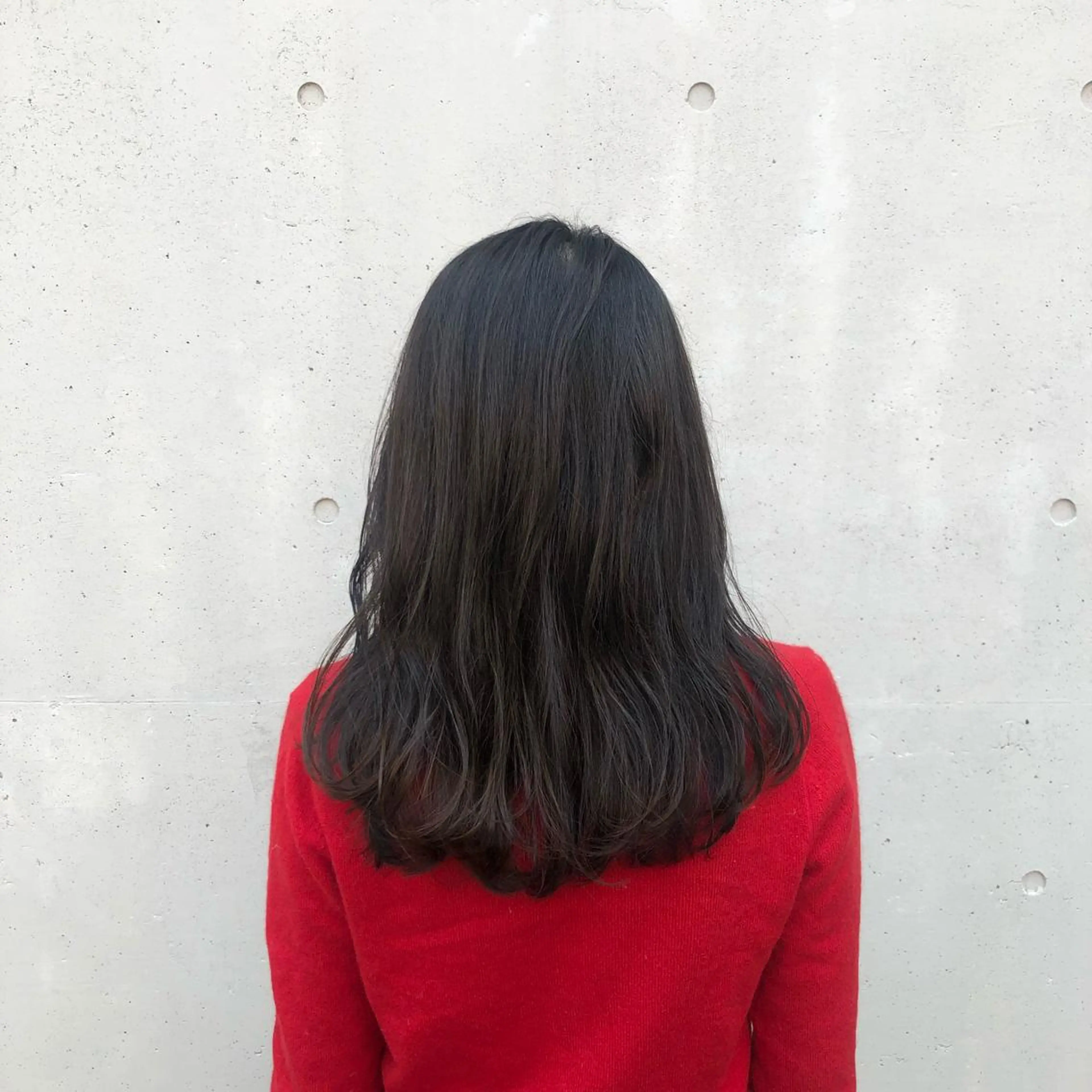 セミロング カラー 透明感カラー グレージュ カット ヘアカラー トリートメント 酸性縮毛矯正🧴韓国 レイヤー/髪質改善のヘアスタイル