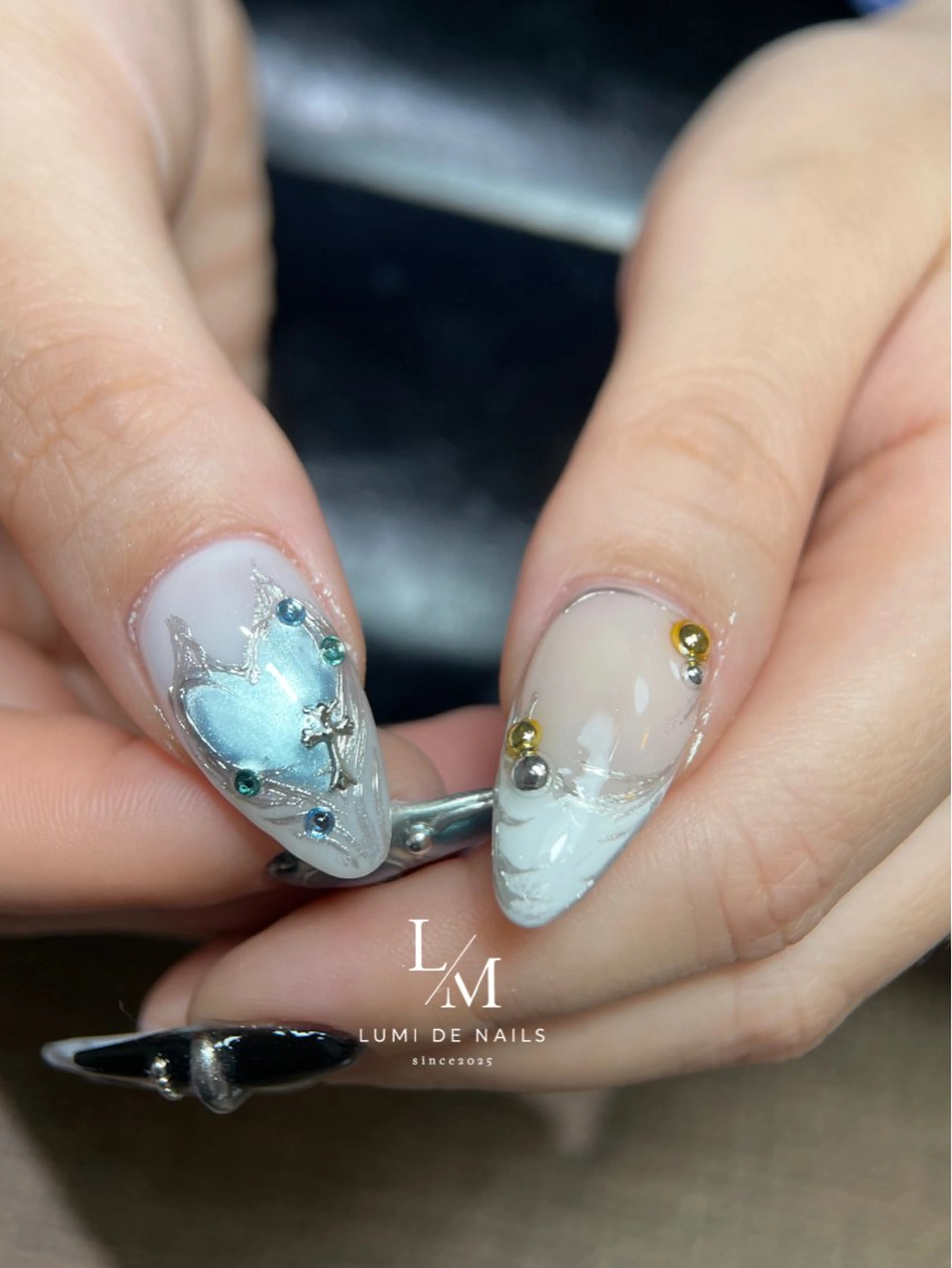 ネイル グラデーション ラメ(グリッター) マグネットネイル ミラーネイル ニュアンスネイル ハンドネイル Lumi de nailsのネイルデザイン