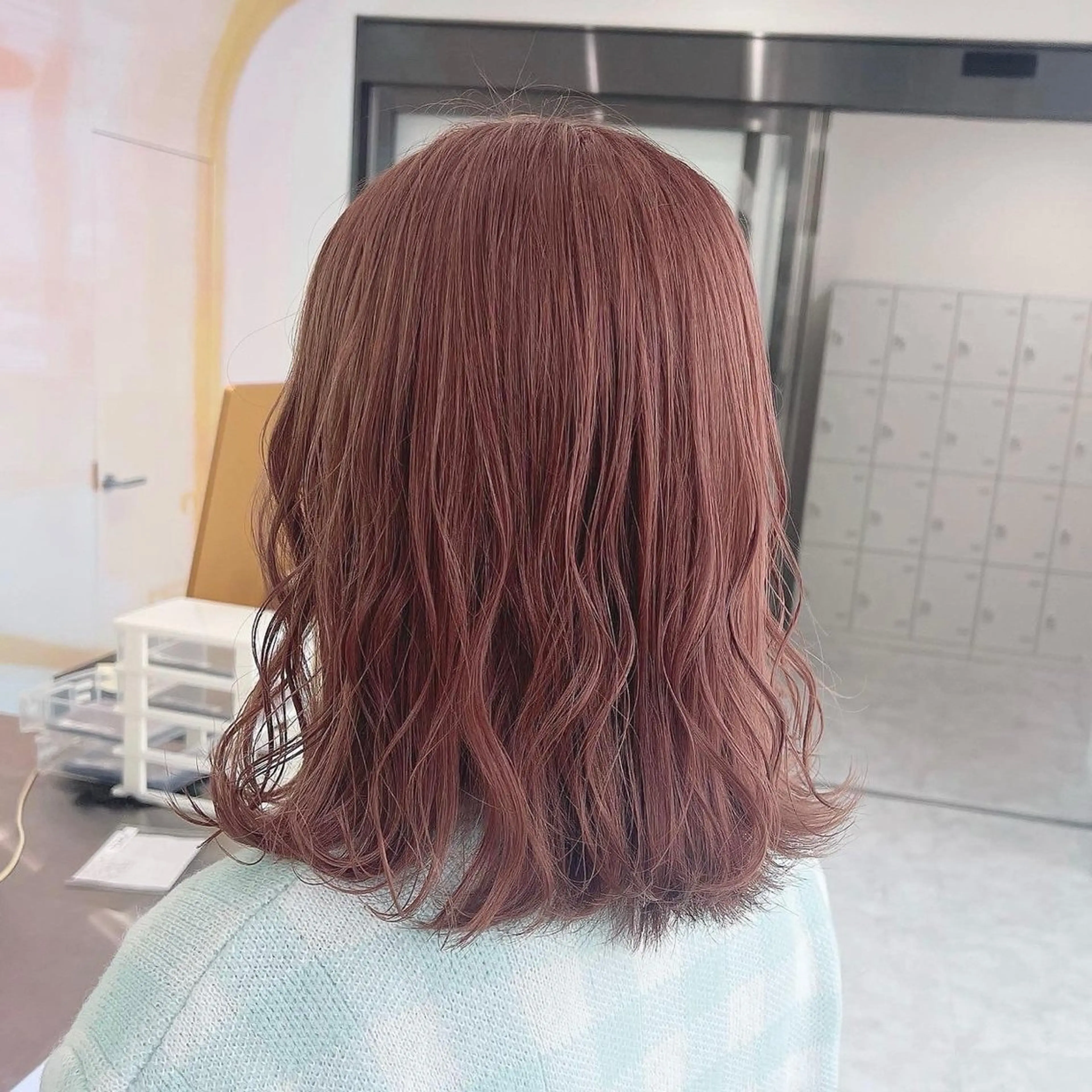 ミディアム カラー パーマ ヘアアレンジ メンズ 🤍透明感カラー🤍 ブリーチ🤍AINEのヘアスタイル