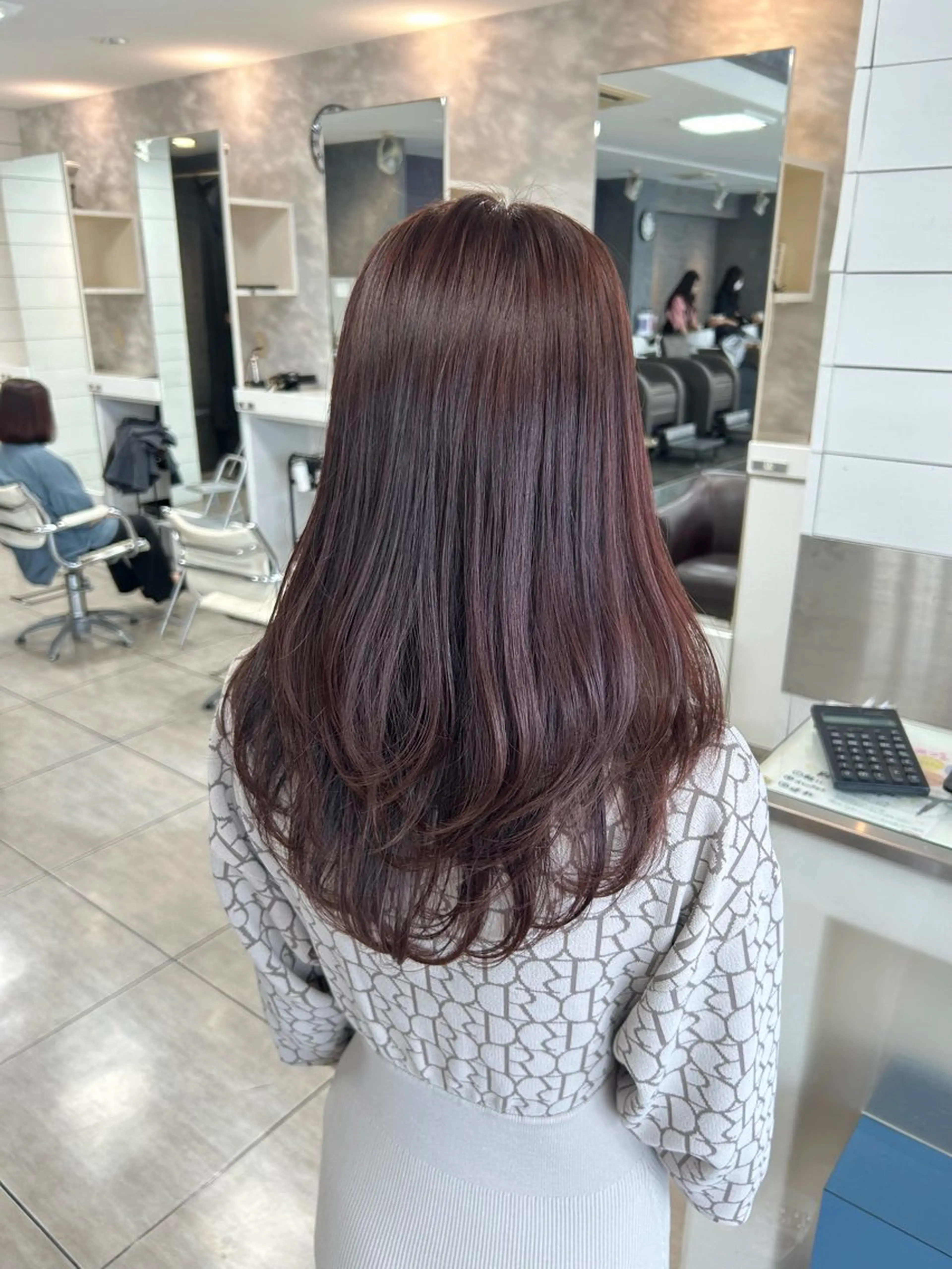 セミロング レイヤーカット カット ヘアカラー 🫧艶髪カラー🫧 森本くるみのヘアスタイル