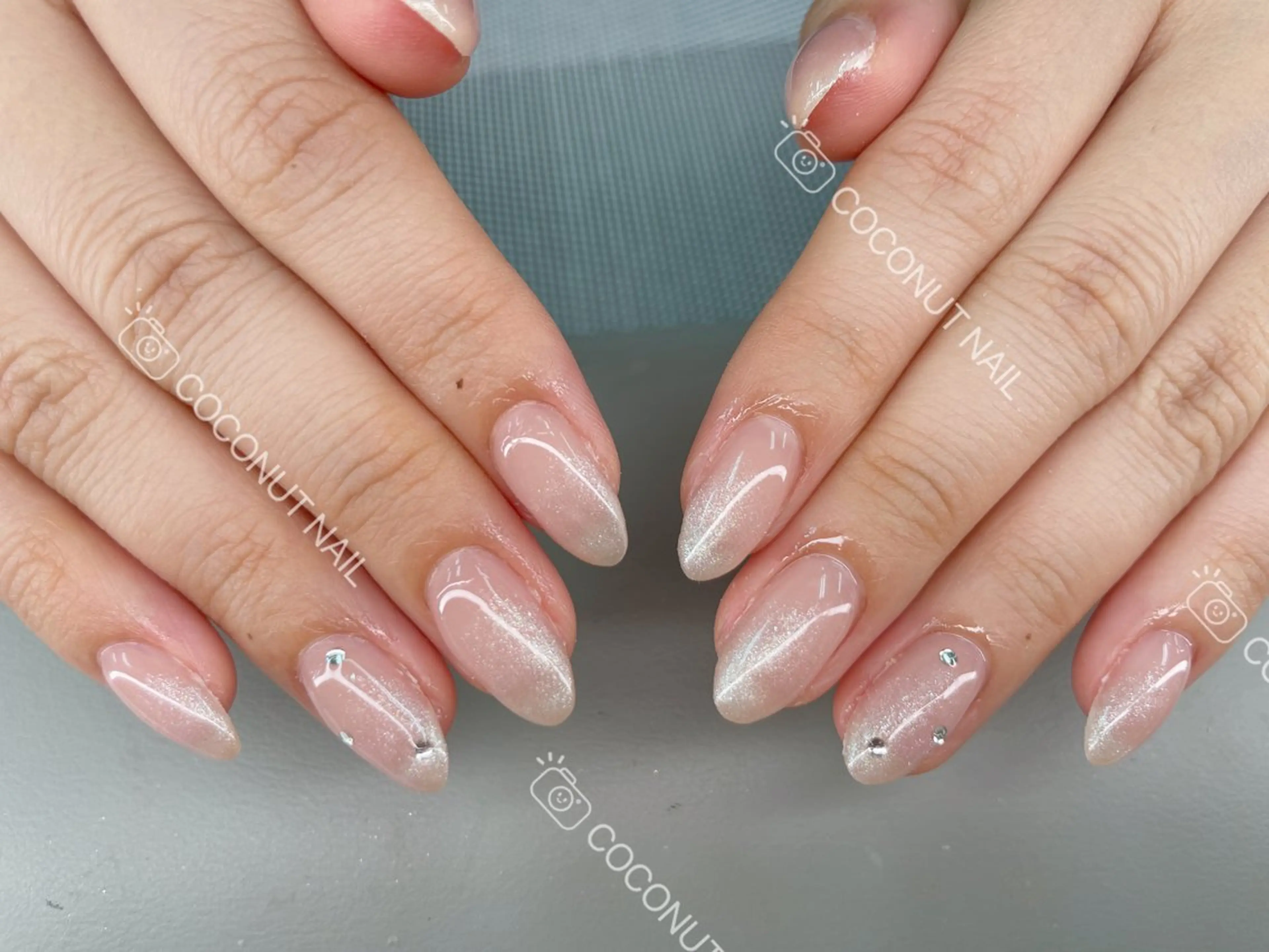 ネイル ハンドネイル 神田 ココナッツのネイルデザイン
