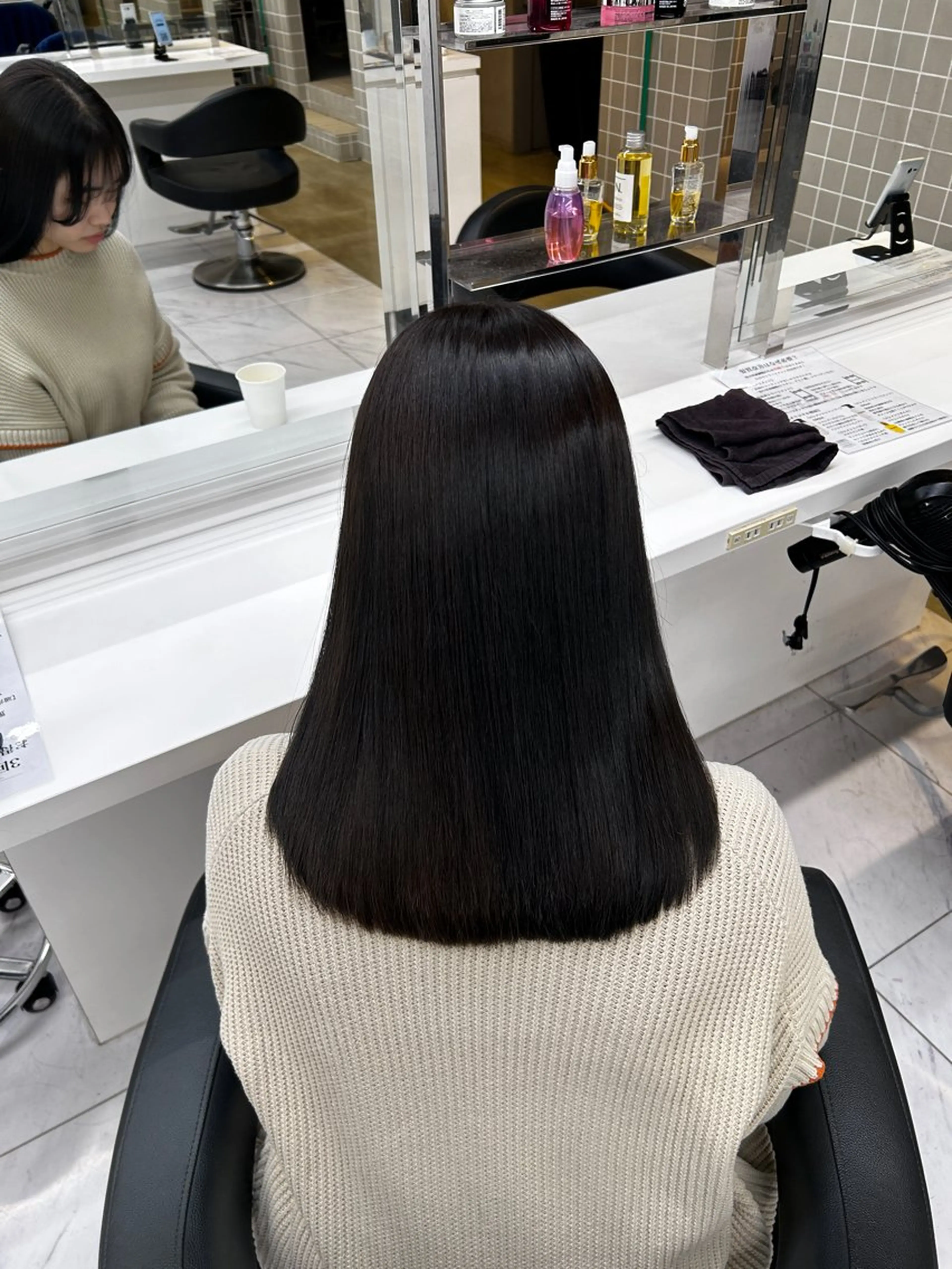 カラー パーマ ヘアアレンジ メンズ カット 縮毛矯正 トリートメント ヘッドスパ ヘアセット 🥯縮毛/レイヤー/ ベージュヘア🥯のヘアスタイル