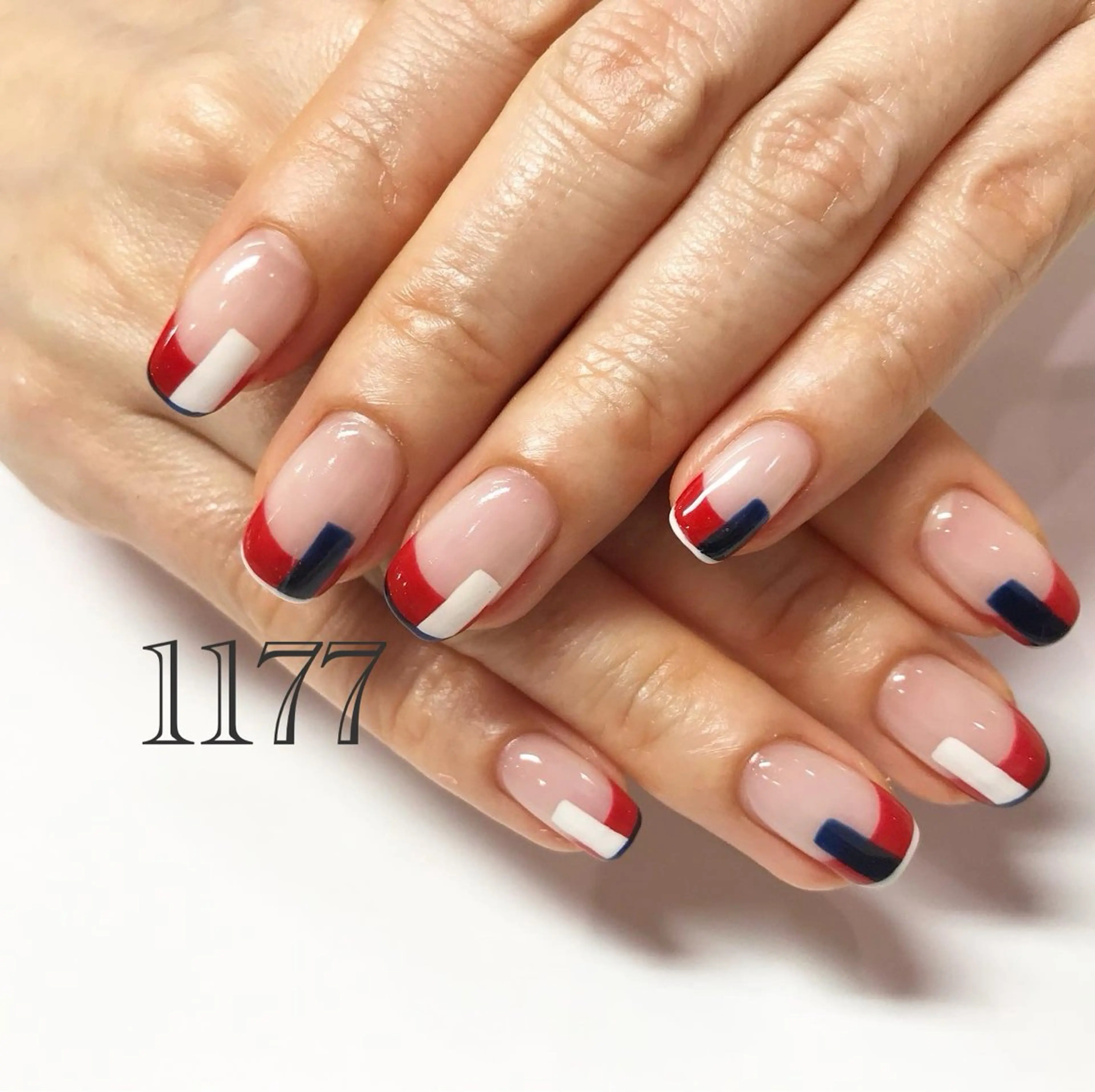 ネイル ハンドネイル nailsalon 1177のネイルデザイン