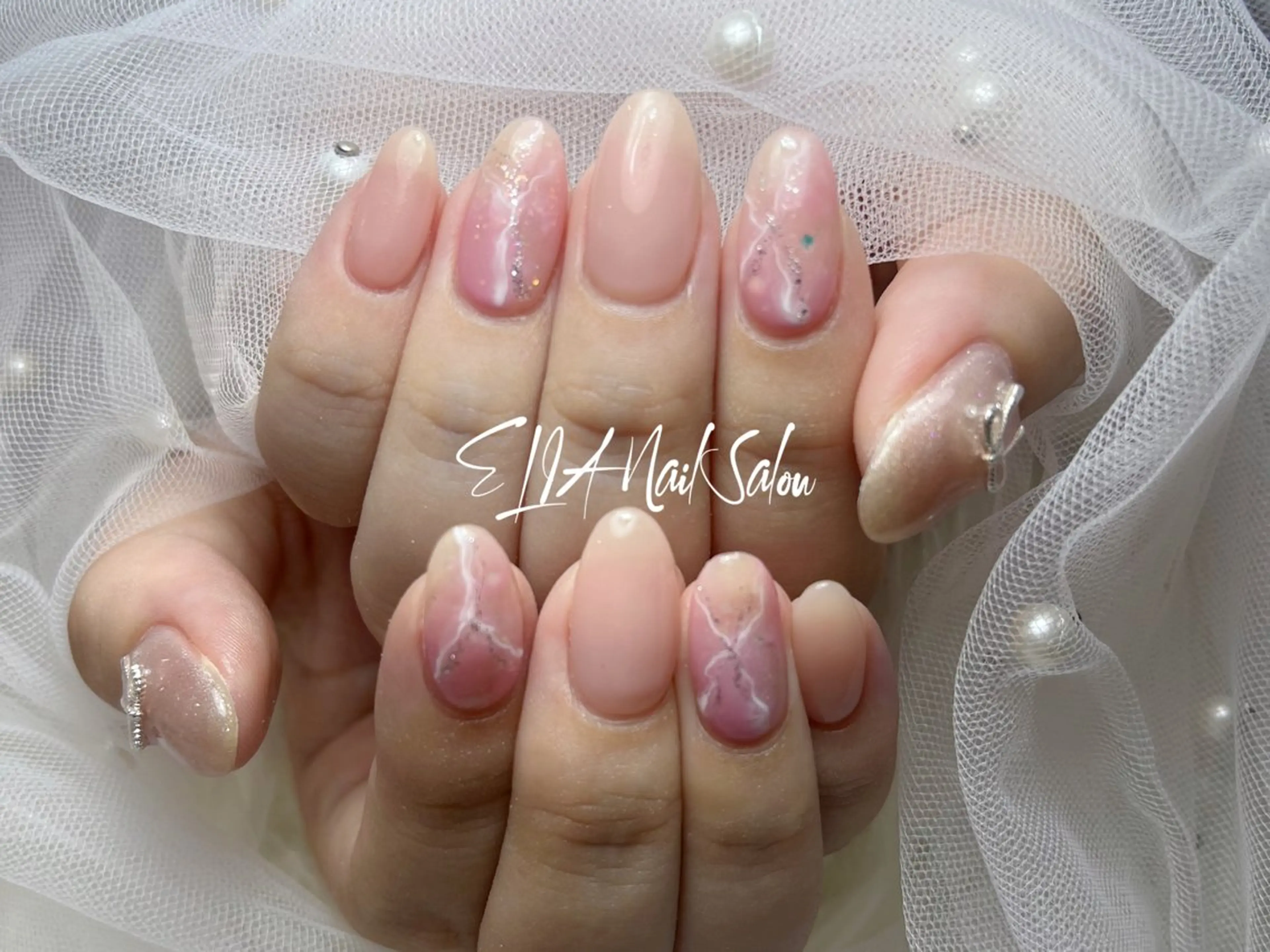 ミディアム cici nailのネイルデザイン