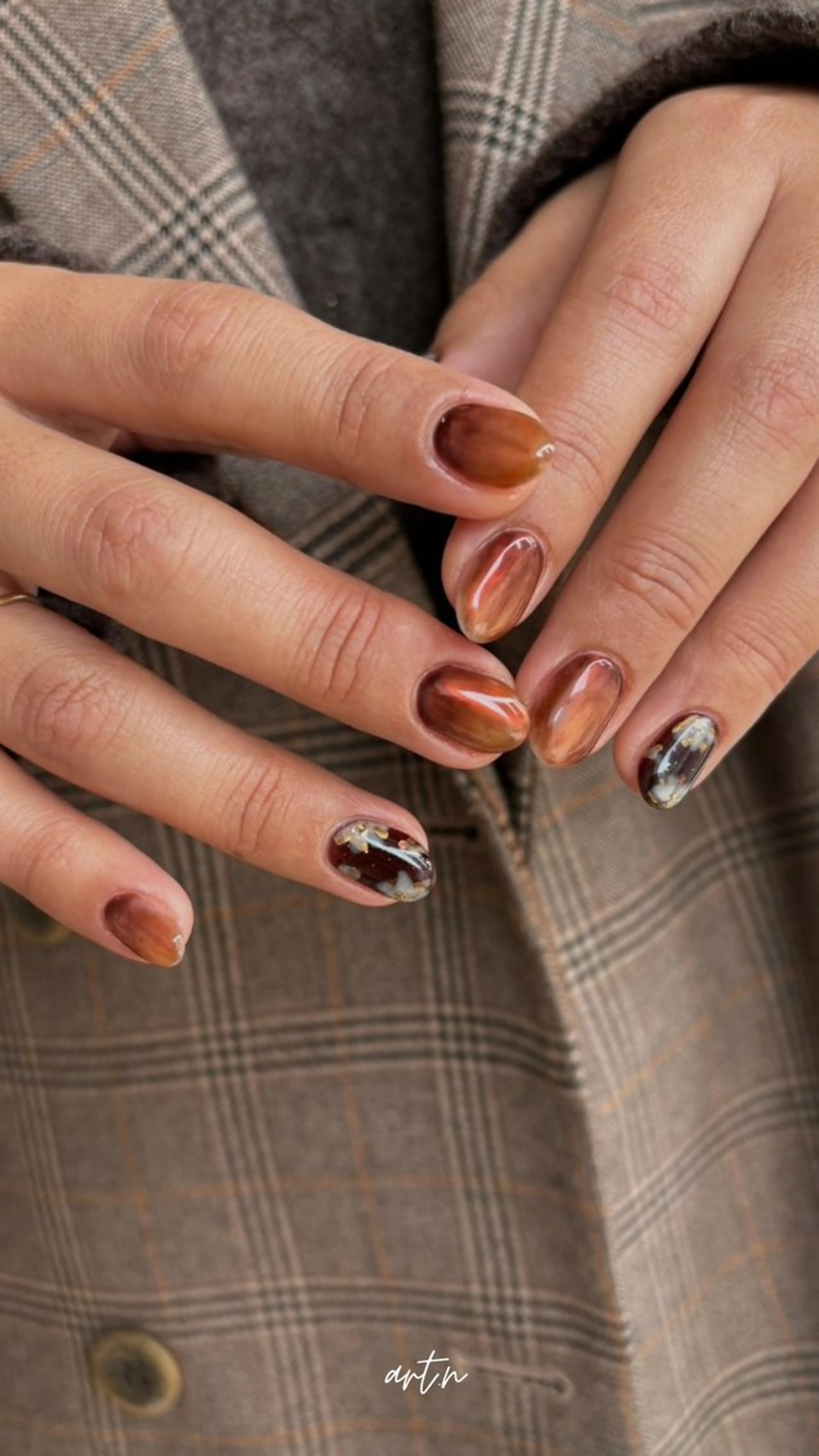 ネイル ハンドネイル フットネイル アルバ所属・Alba アルバのネイルデザイン