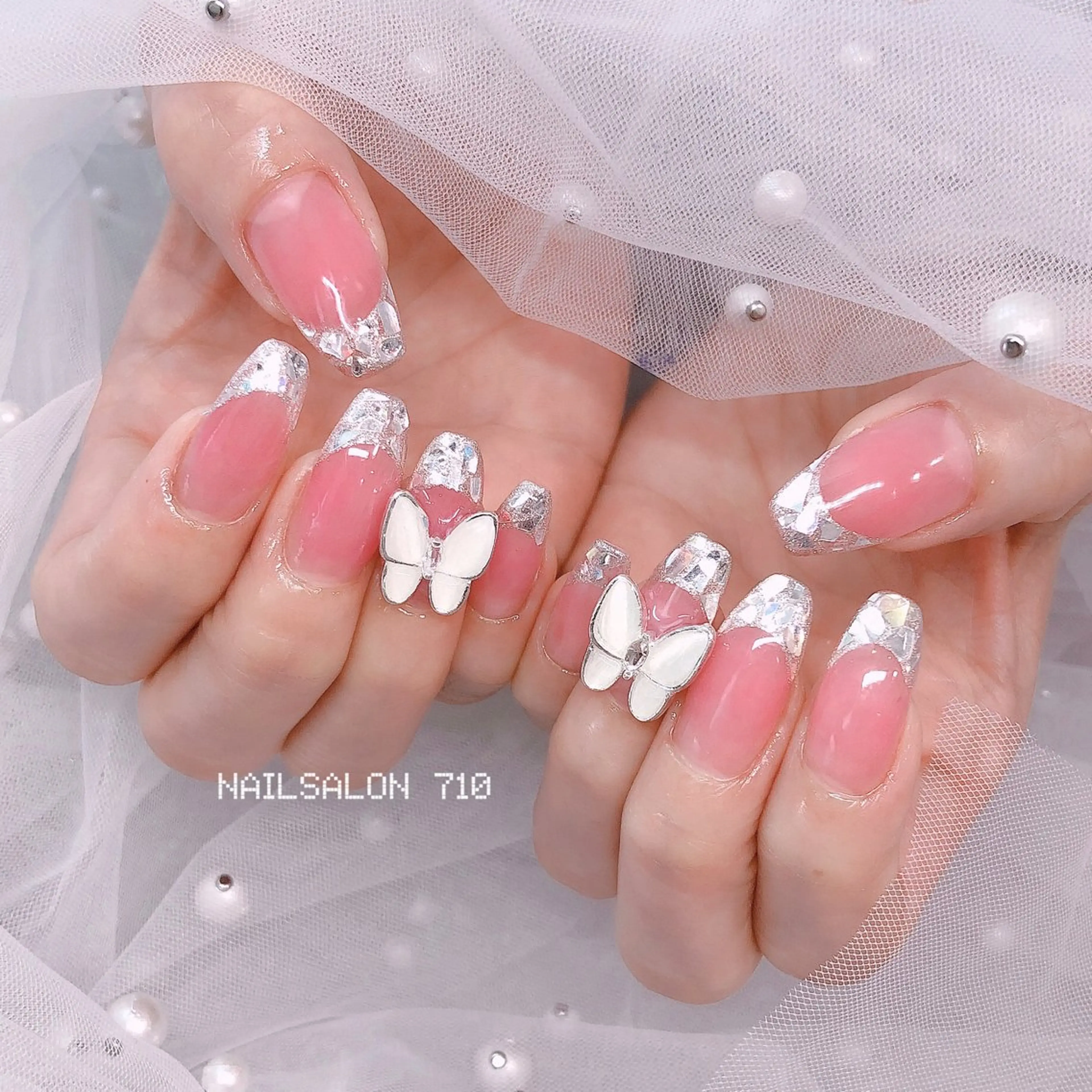 ネイル ハンドネイル フットネイル ナナイチゼロ I.Naoのネイルデザイン