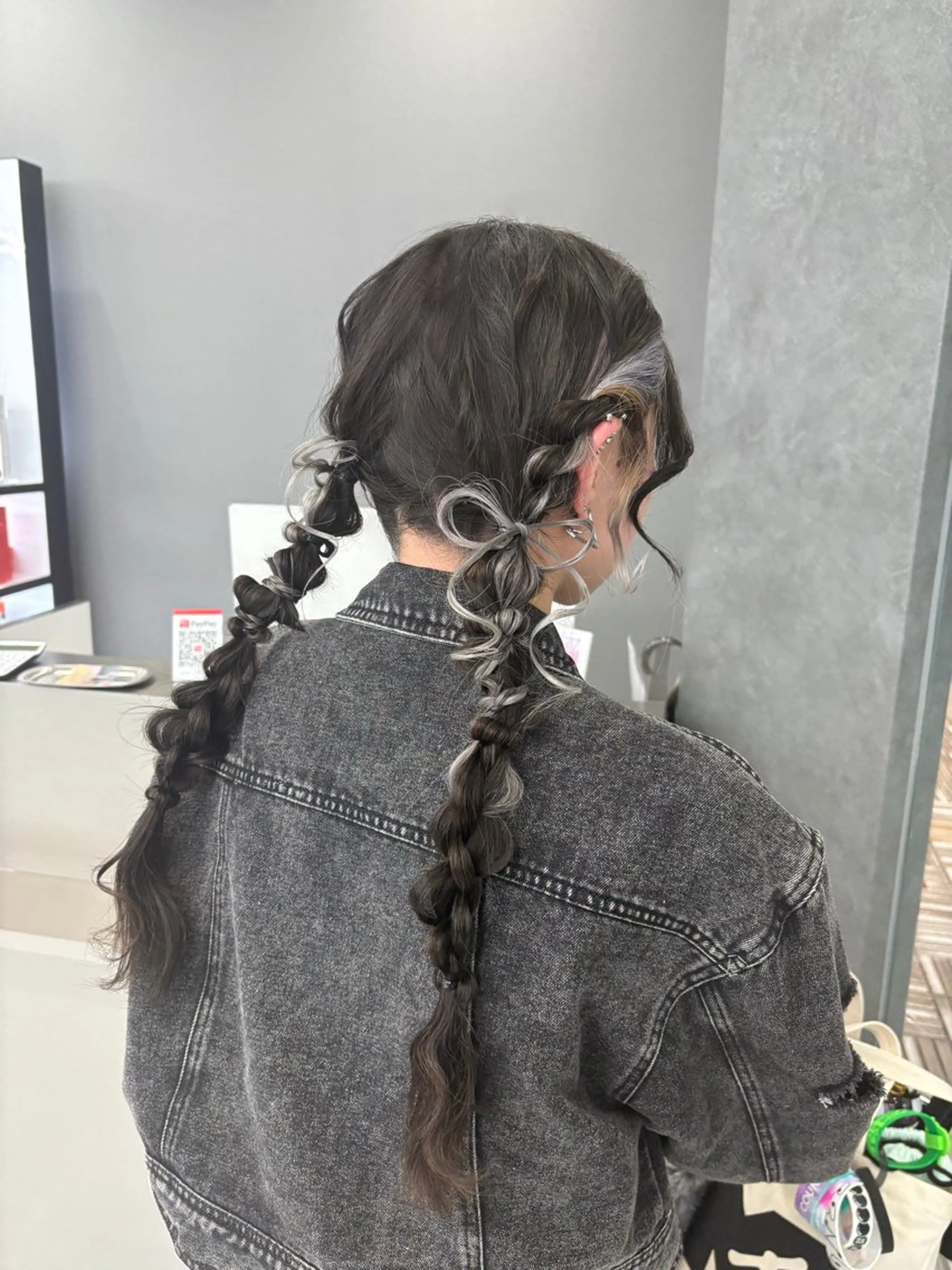 ロング カラー ヘアアレンジ メンズウルフ🐺♡ ブリーチ♡ヘアメ🎀のヘアスタイル