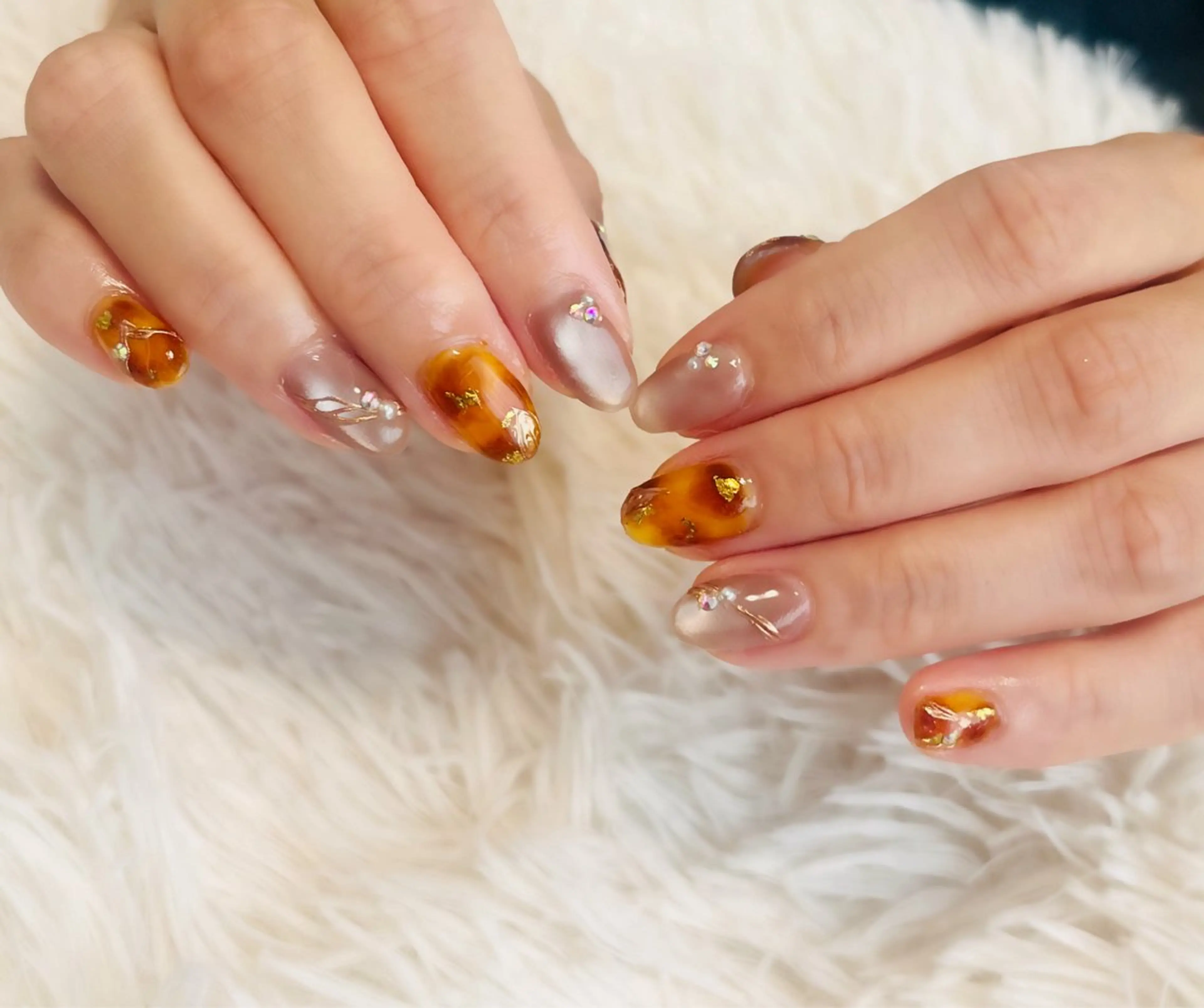 ネイル べっ甲ネイル ハンドネイル 島田 亜紀のネイルデザイン