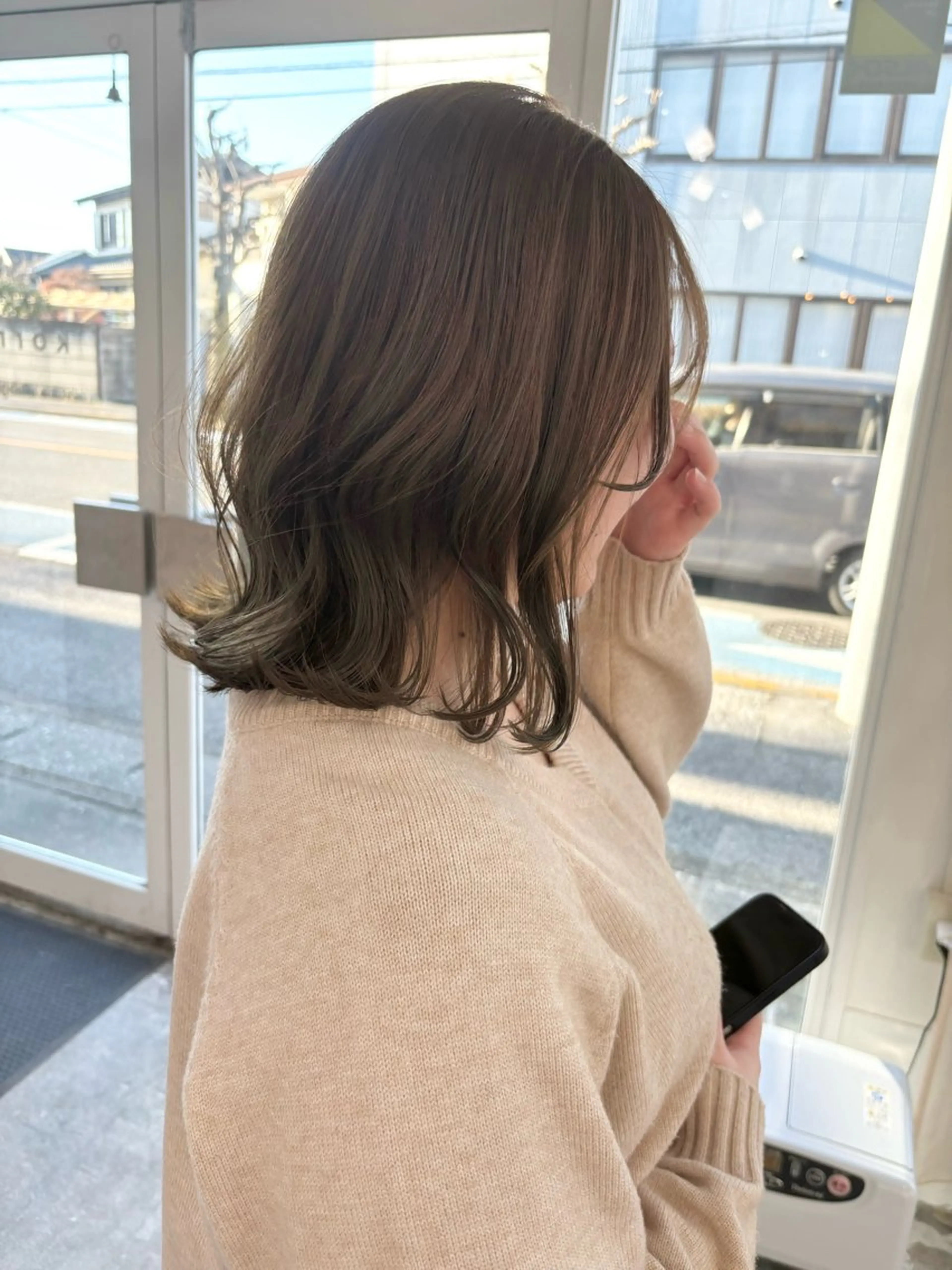 ミディアム カラー ベージュカラー 透明感カラー オリーブベージュ yunica所属・yunica manaeのヘアスタイル