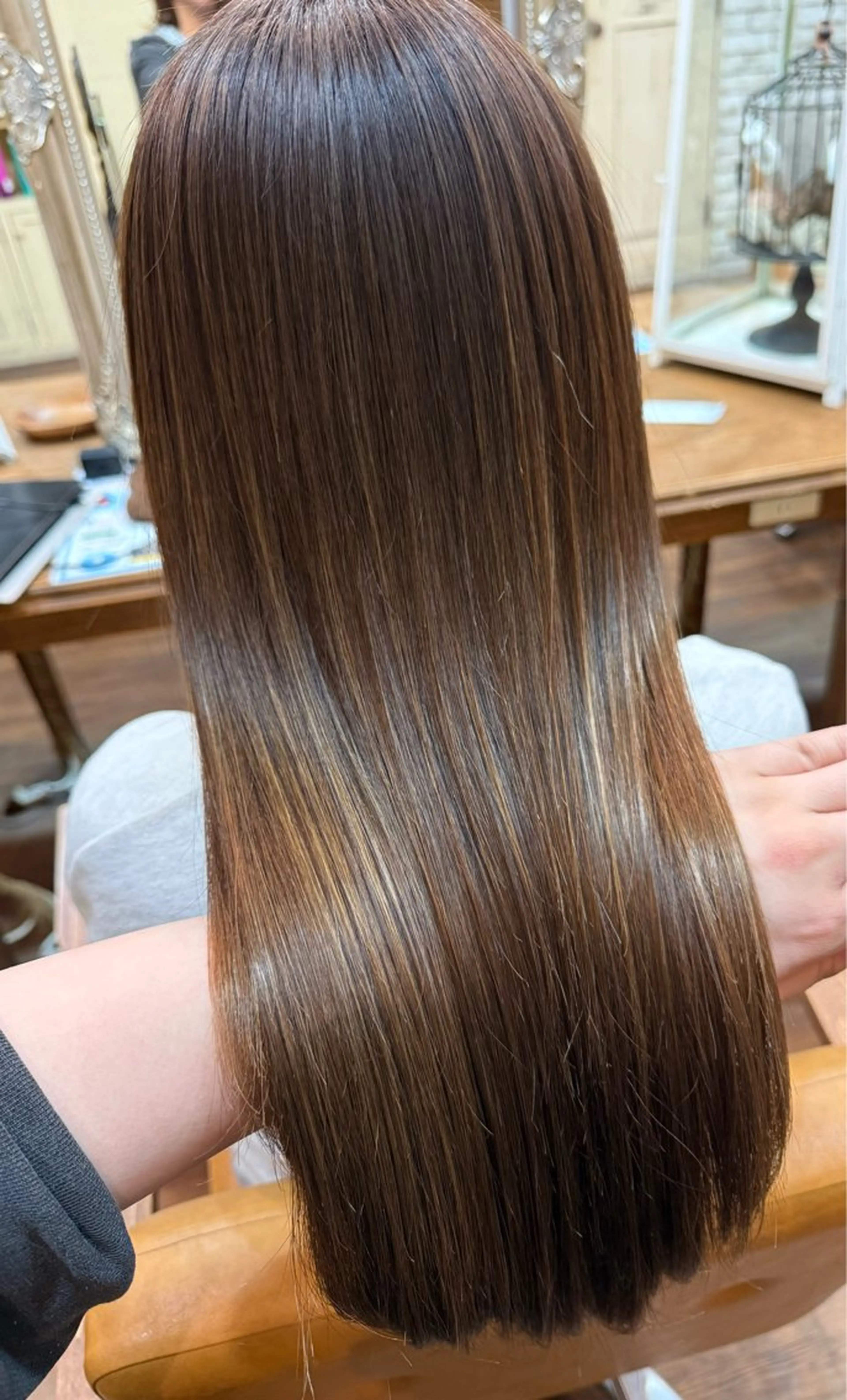 ロング カラー カット ヘアカラー Ayumi/艶カラー /レイヤー/ネイルのネイルデザイン