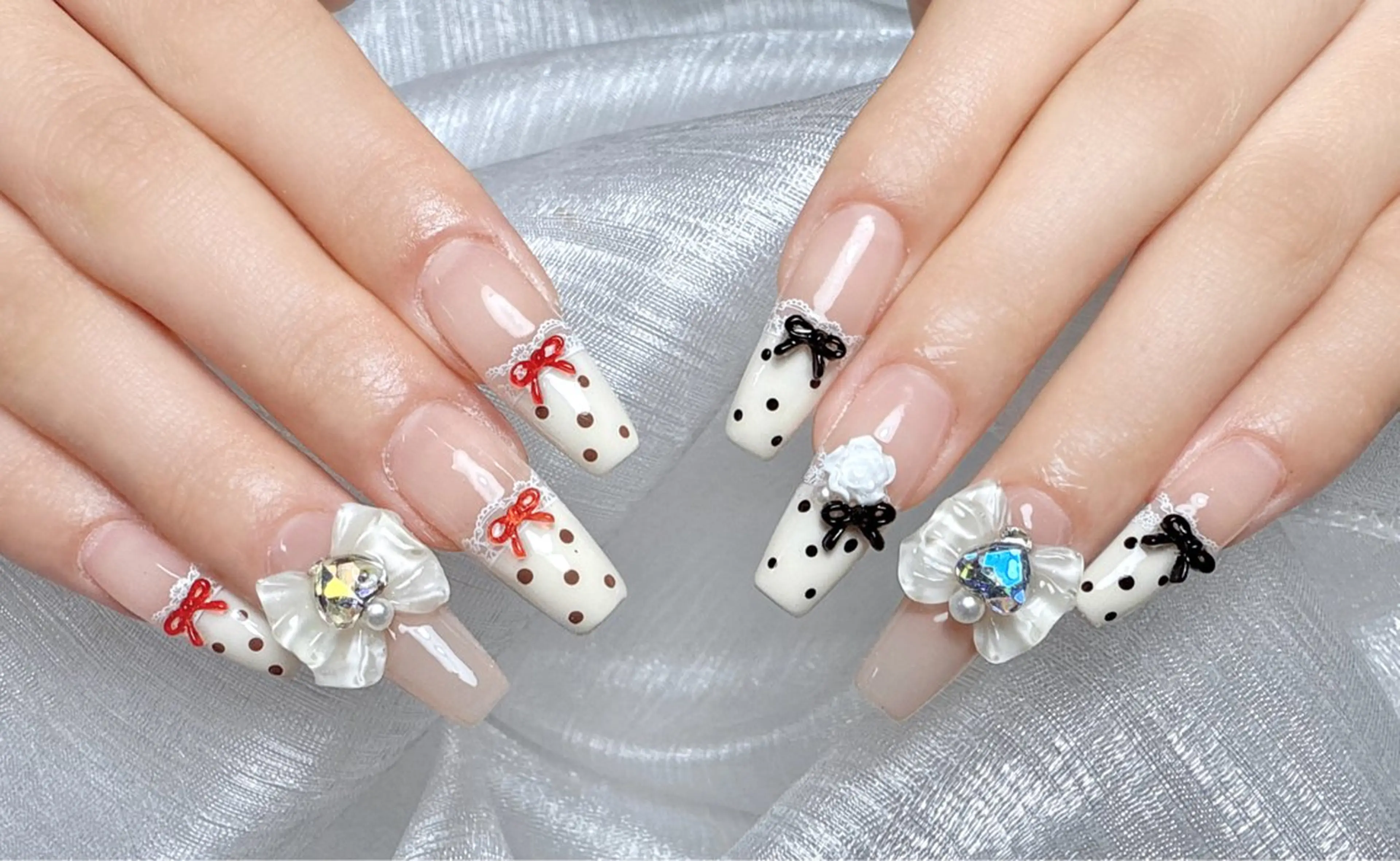 ネイル 持ち込み ハンドネイル ハンドケア L. Nailのネイルデザイン