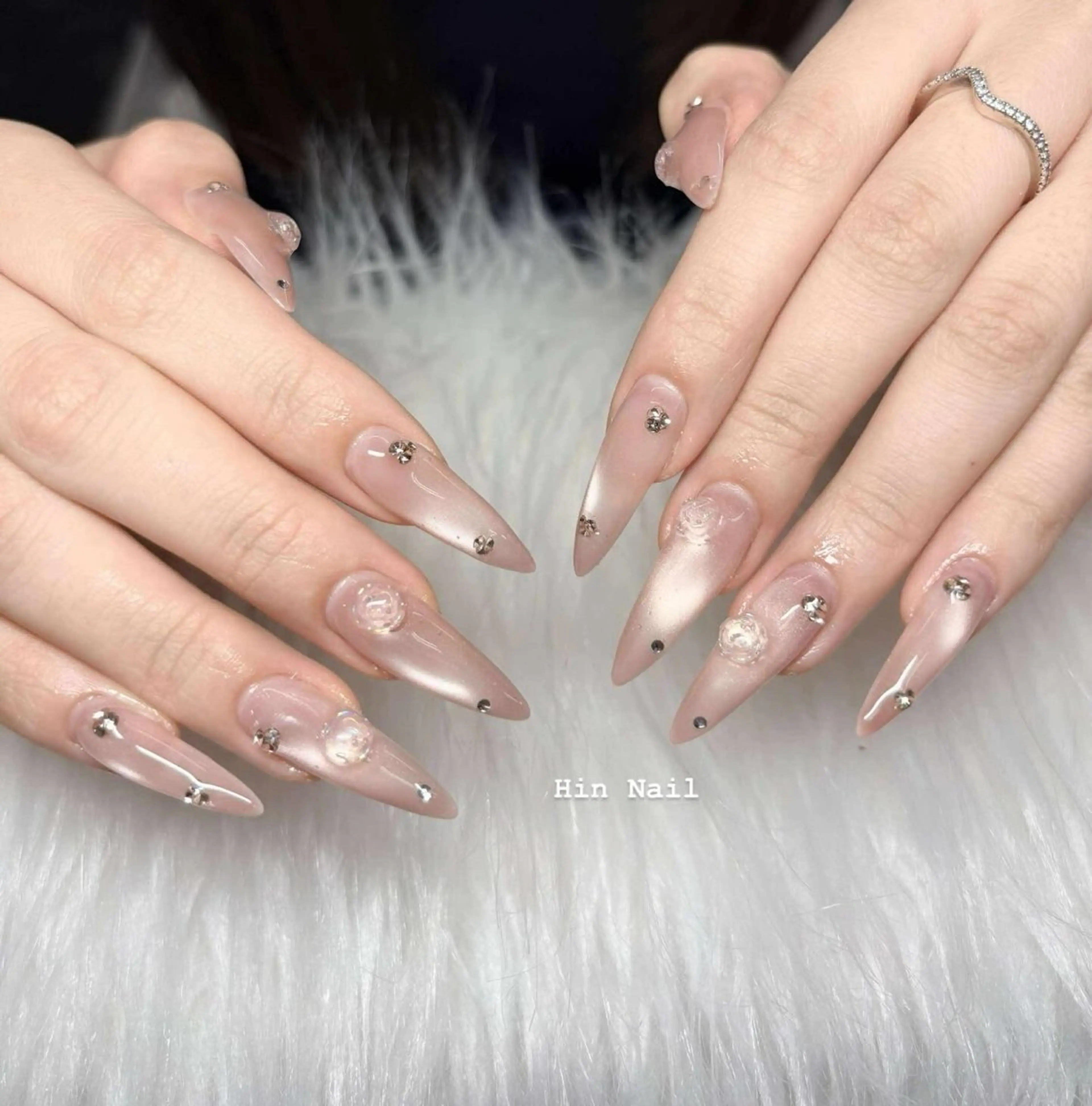 ネイル ハンドネイル HIN NAILのネイルデザイン