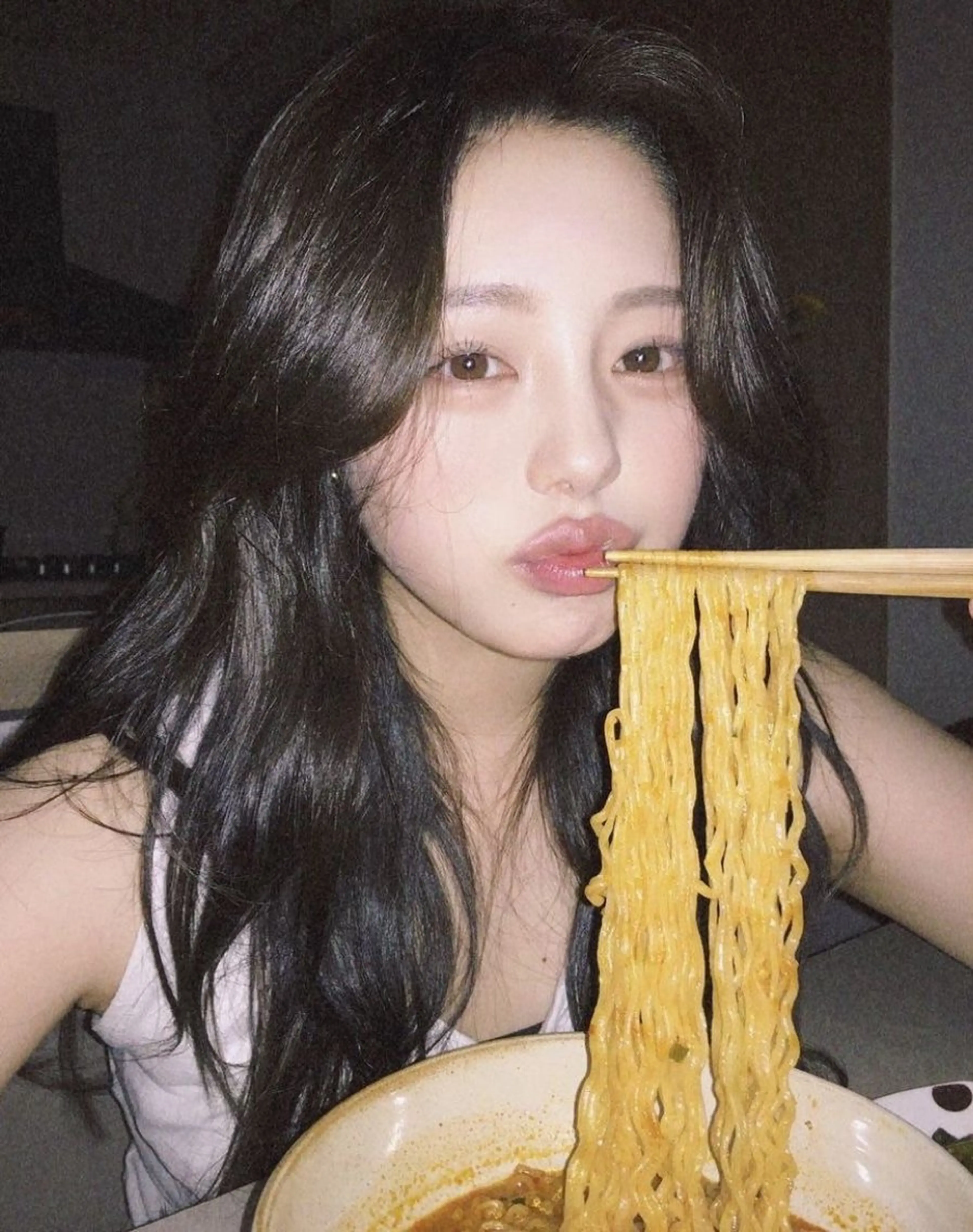 ロング カラー カット ヘアカラー トリートメント 莉乃/縮毛矯正/髪質 改善/艶カラーのヘアスタイル