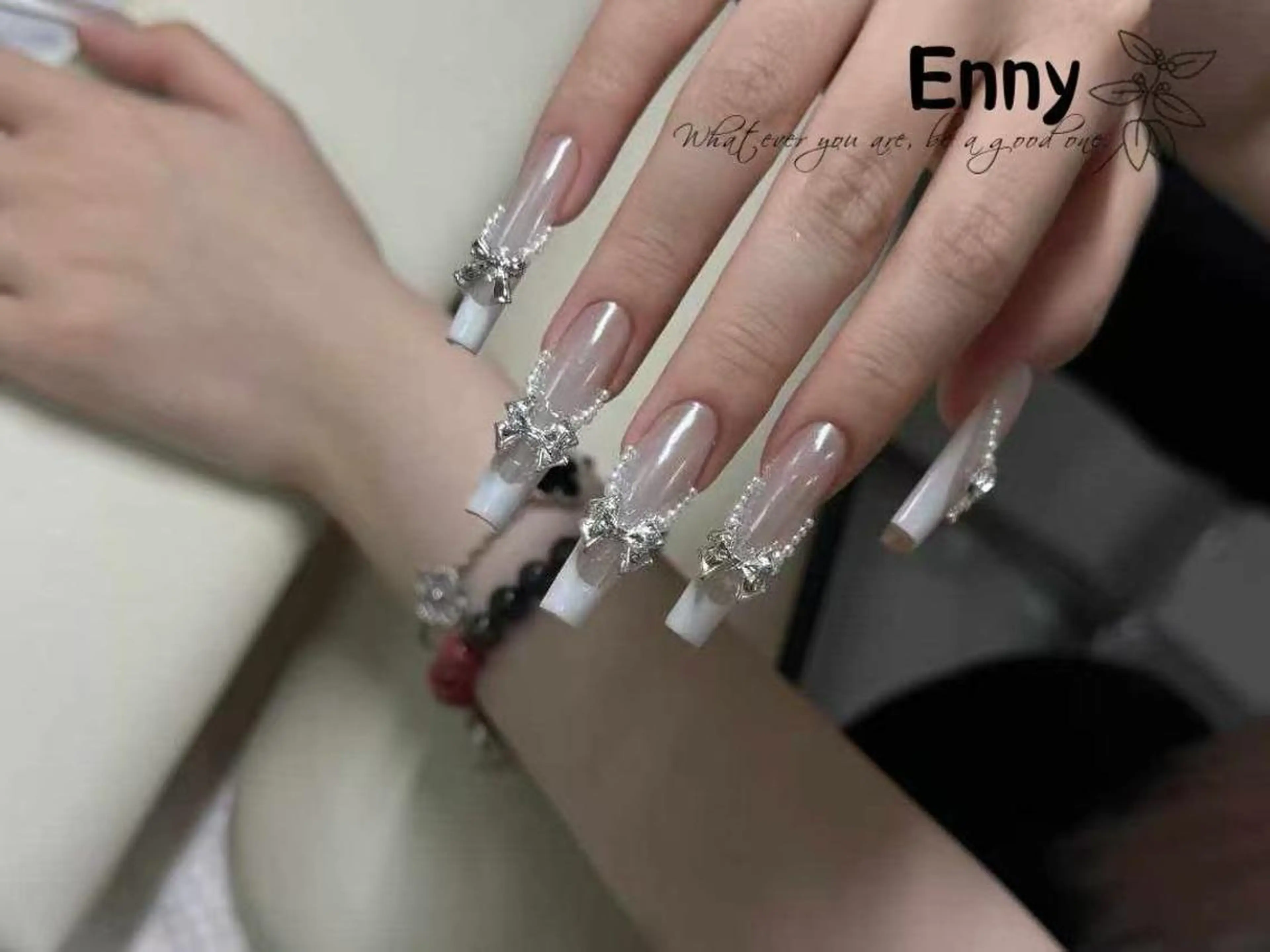 ネイル チークネイル 長さ出し フラッシュネイル フットネイル フレンチネイル Nailsalon Ennyのネイルデザイン