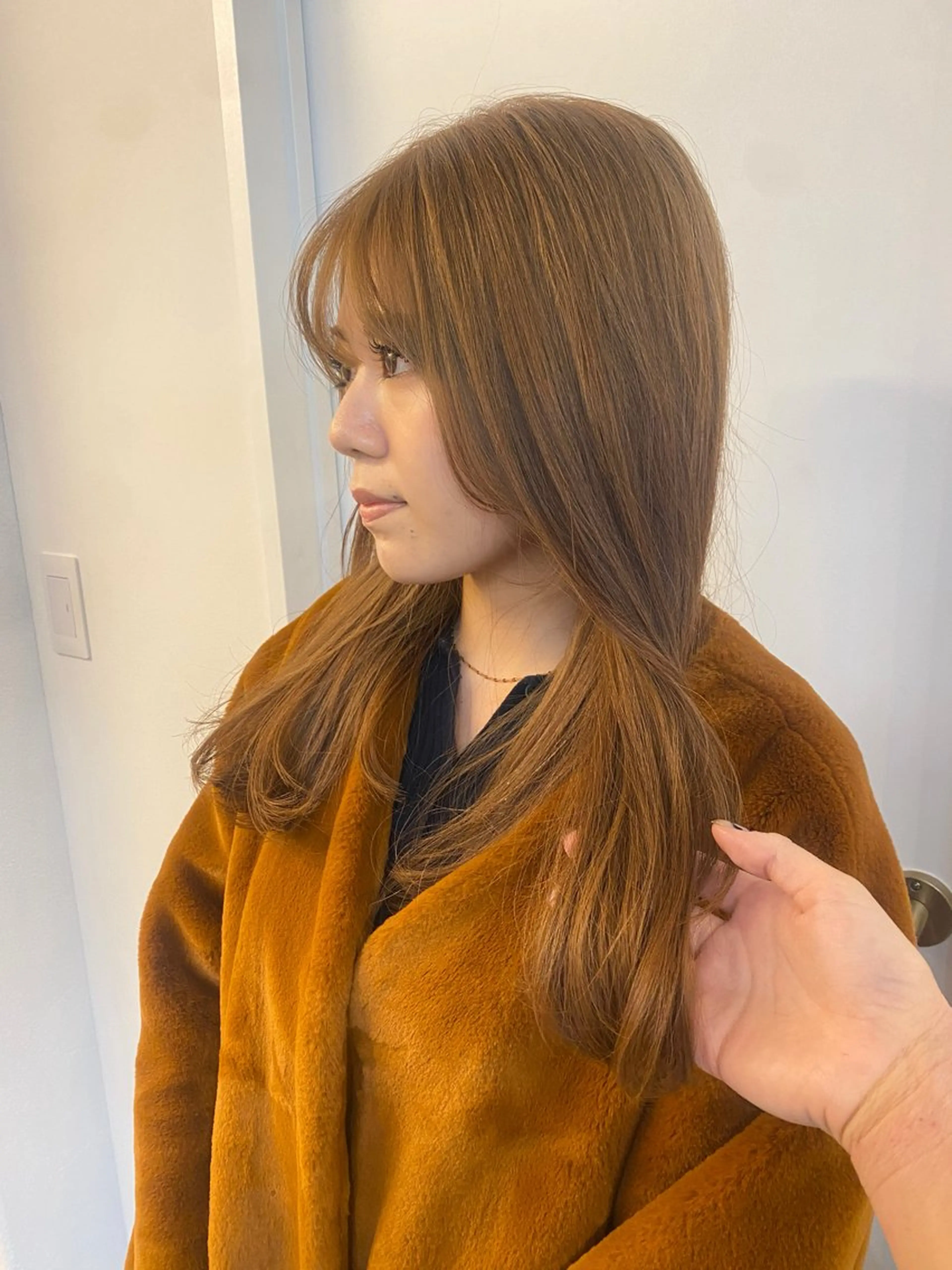 ロング カラー 綾香 /透明感カラーのヘアスタイル