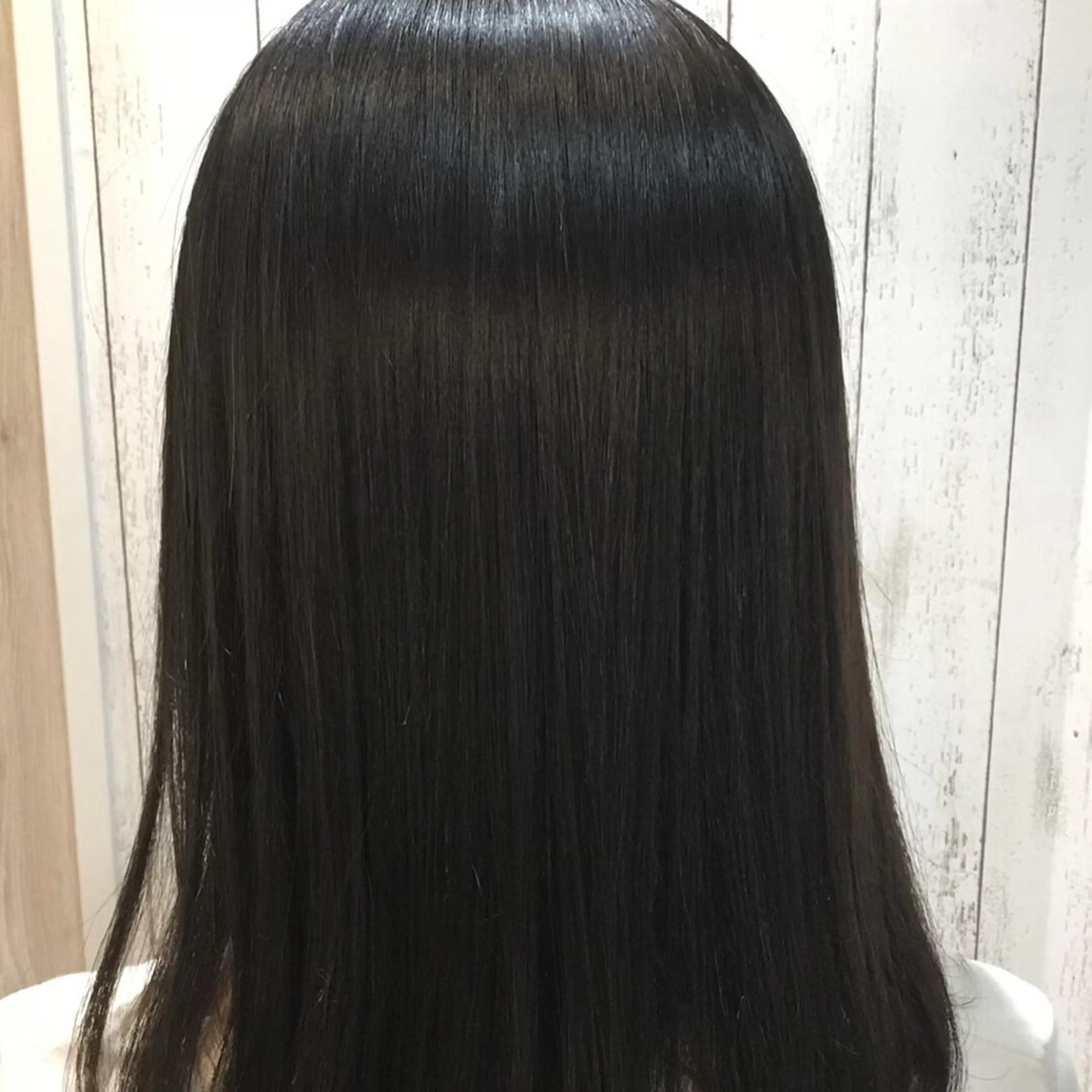 セミロング カラー パーマ 金崎 新吾のヘアスタイル