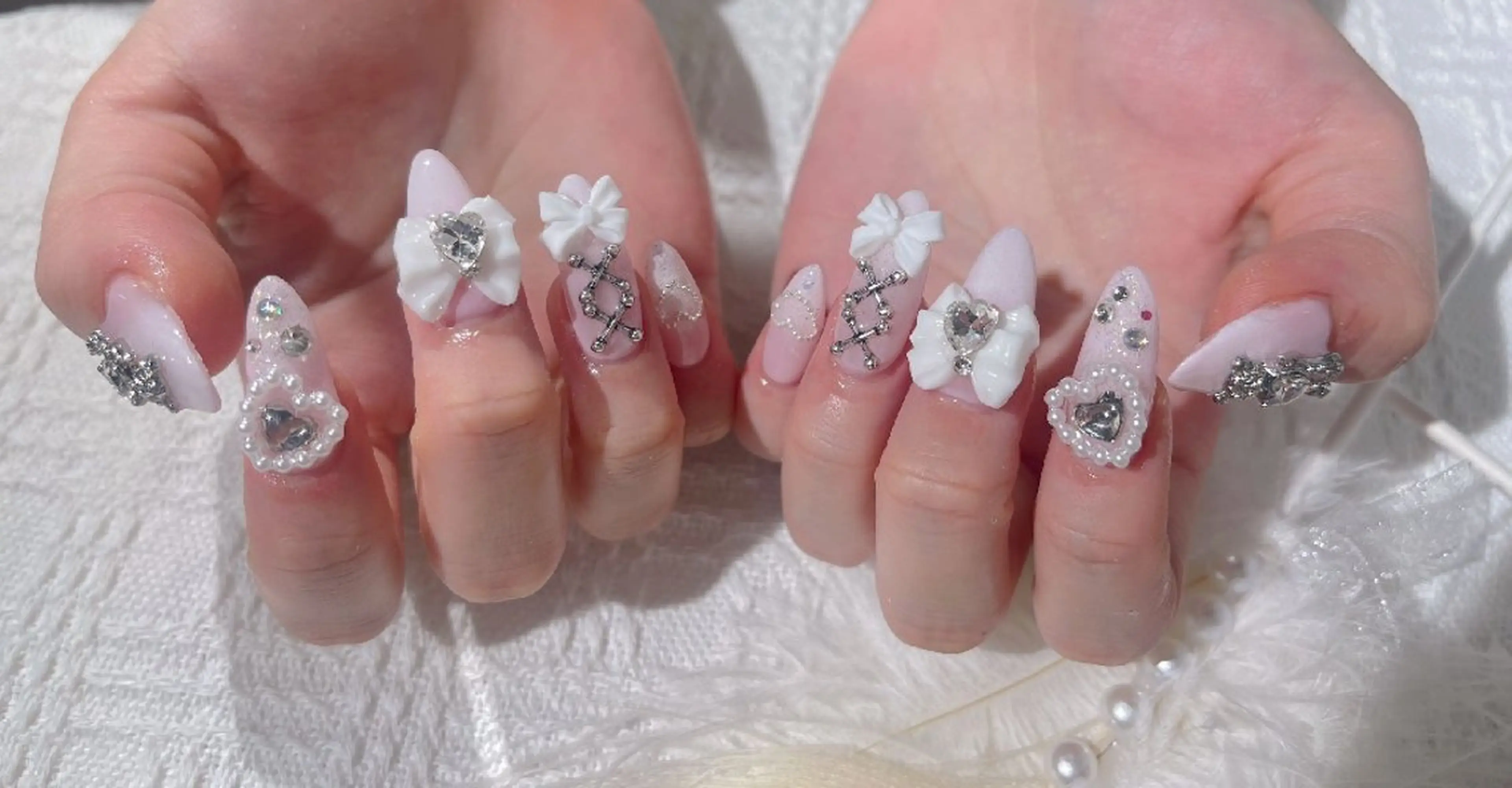 セミロング ninabeauty 新宿のネイルデザイン