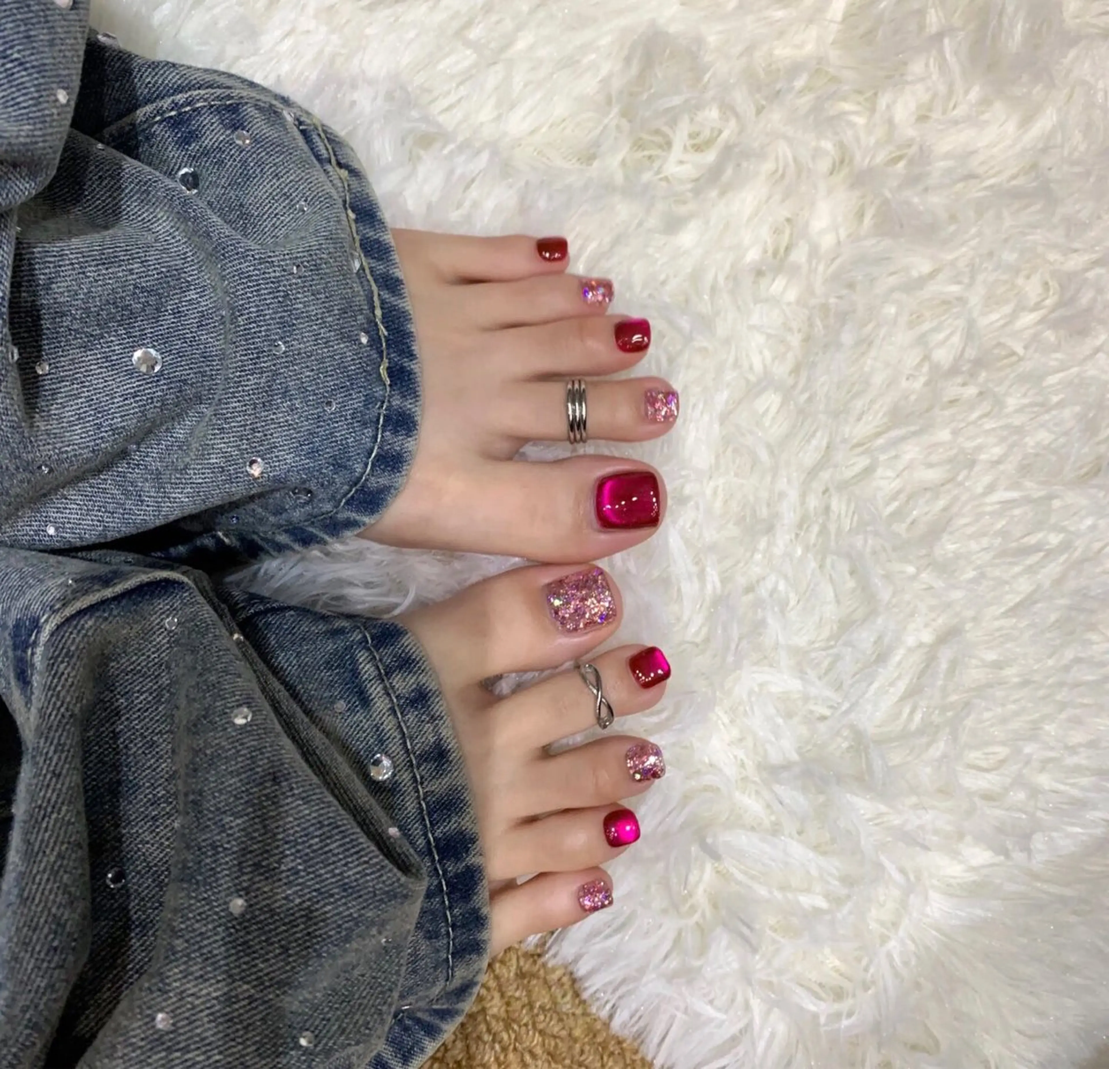 ネイル ラメ(グリッター) ラメグラデーション マグネットネイル 持ち込み フットネイル enju0422所属・谷口 雪のネイルデザイン