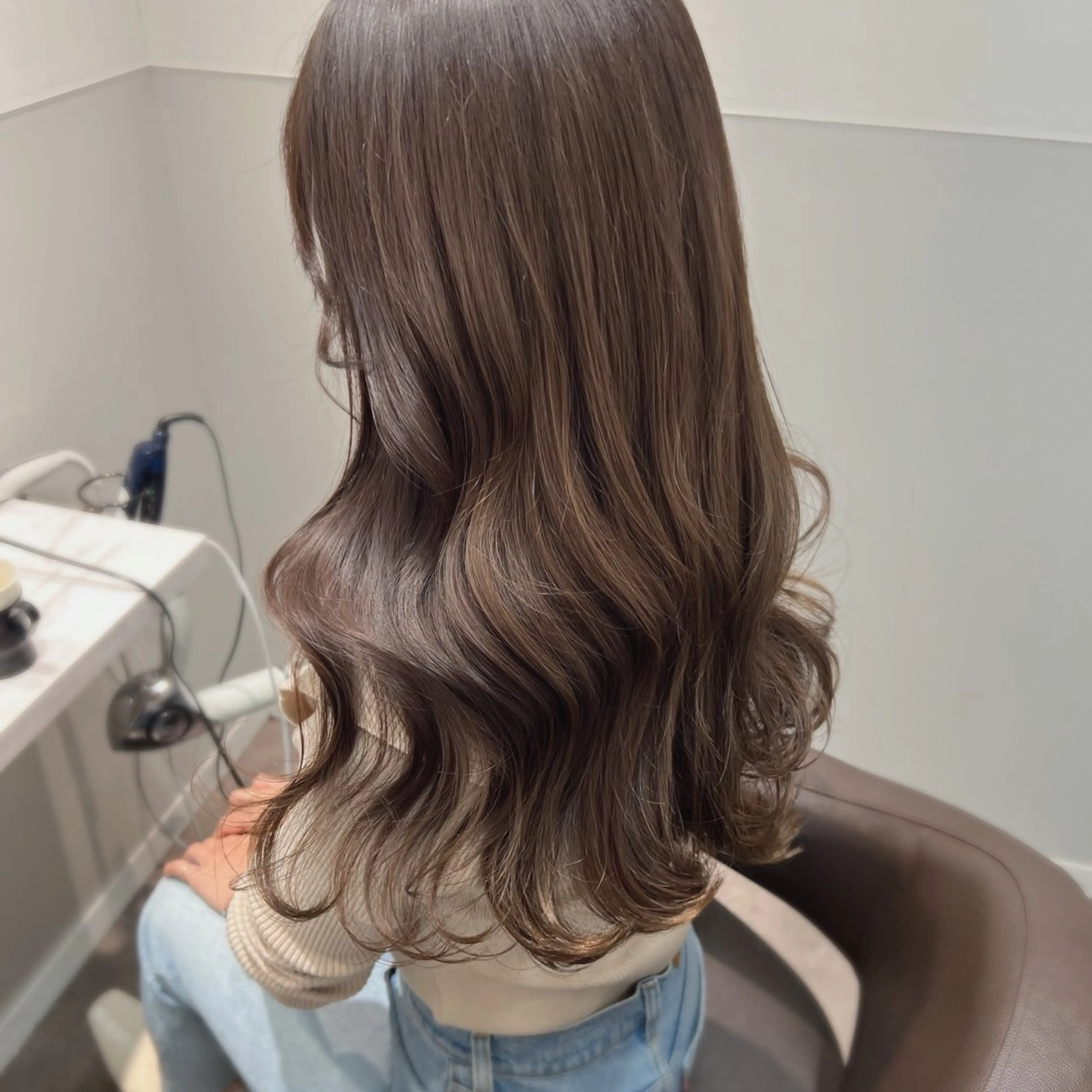 ロング チョコレートブラウン 韓国風ヘア カット ヘアカラー トリートメント 韓国モテhair🍑 momoのヘアスタイル