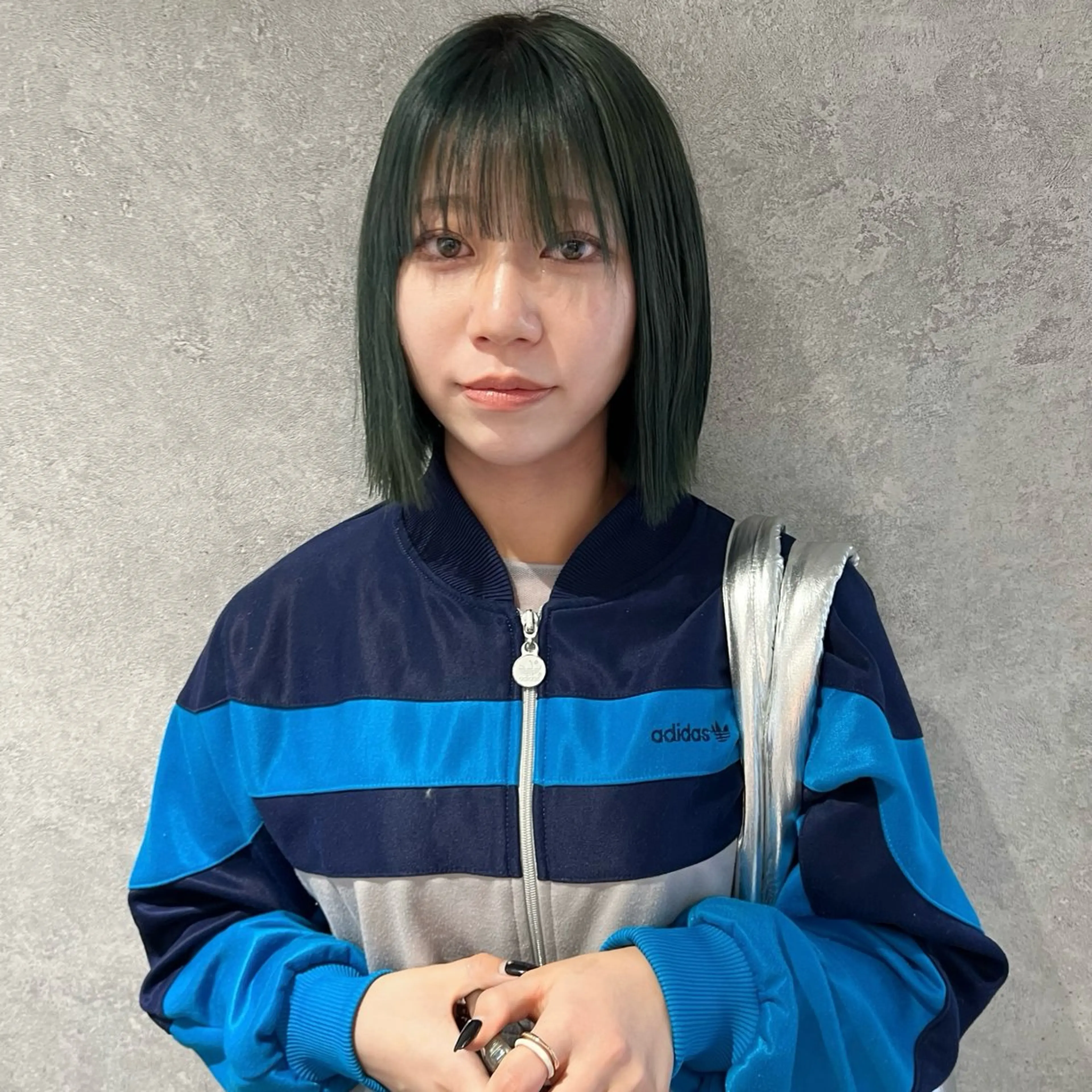 ミディアム 似合わせカット カット ヘアカラー トリートメント AI TOKYO　S所属・mizuki 【韓国レイヤー】のヘアスタイル