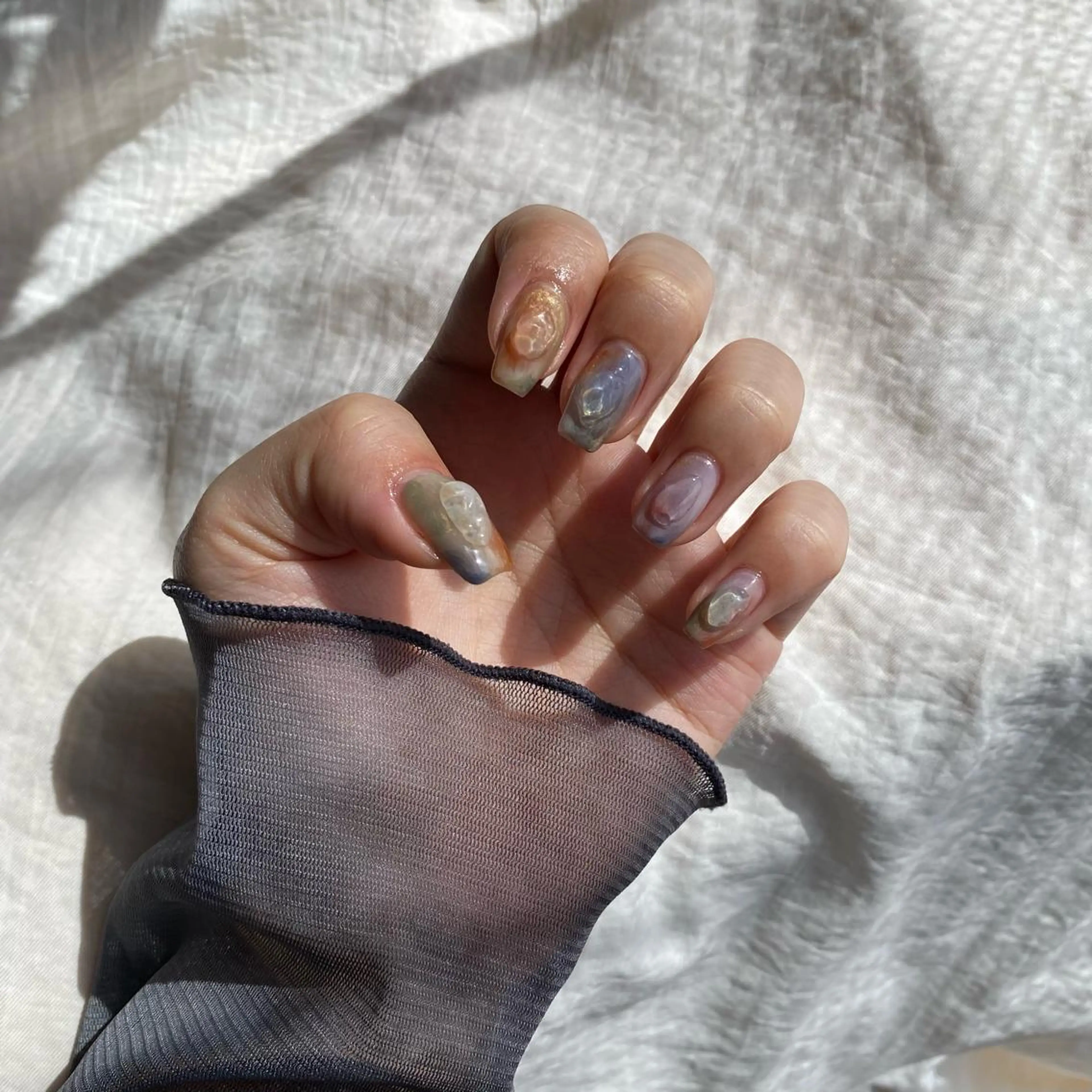 ネイル ニュアンスネイル ハンドネイル Trico Antique所属・岩本 杏のネイルデザイン