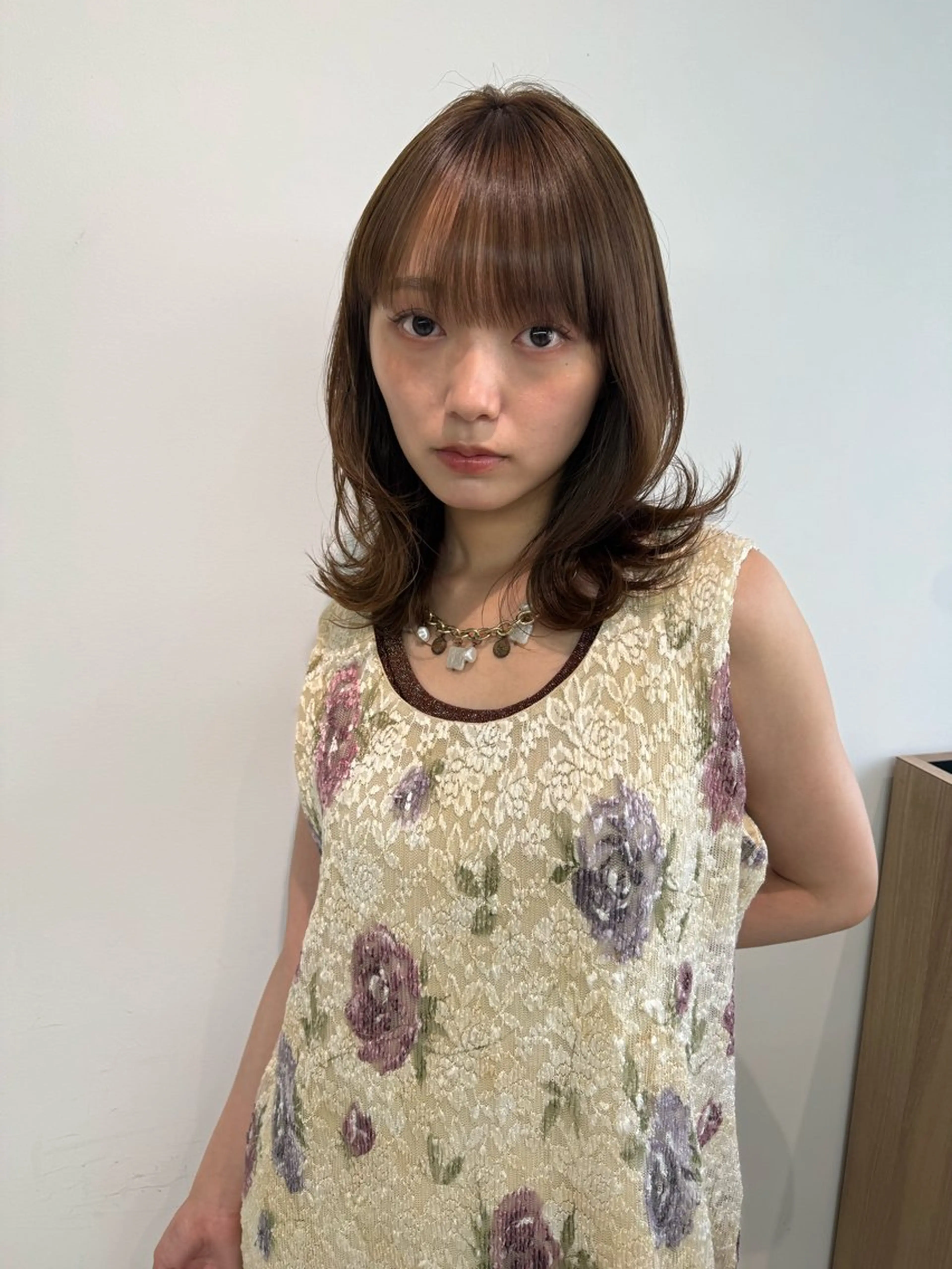 ミディアム カラー カット 顔周りレイヤー /kokoro🦮のヘアスタイル