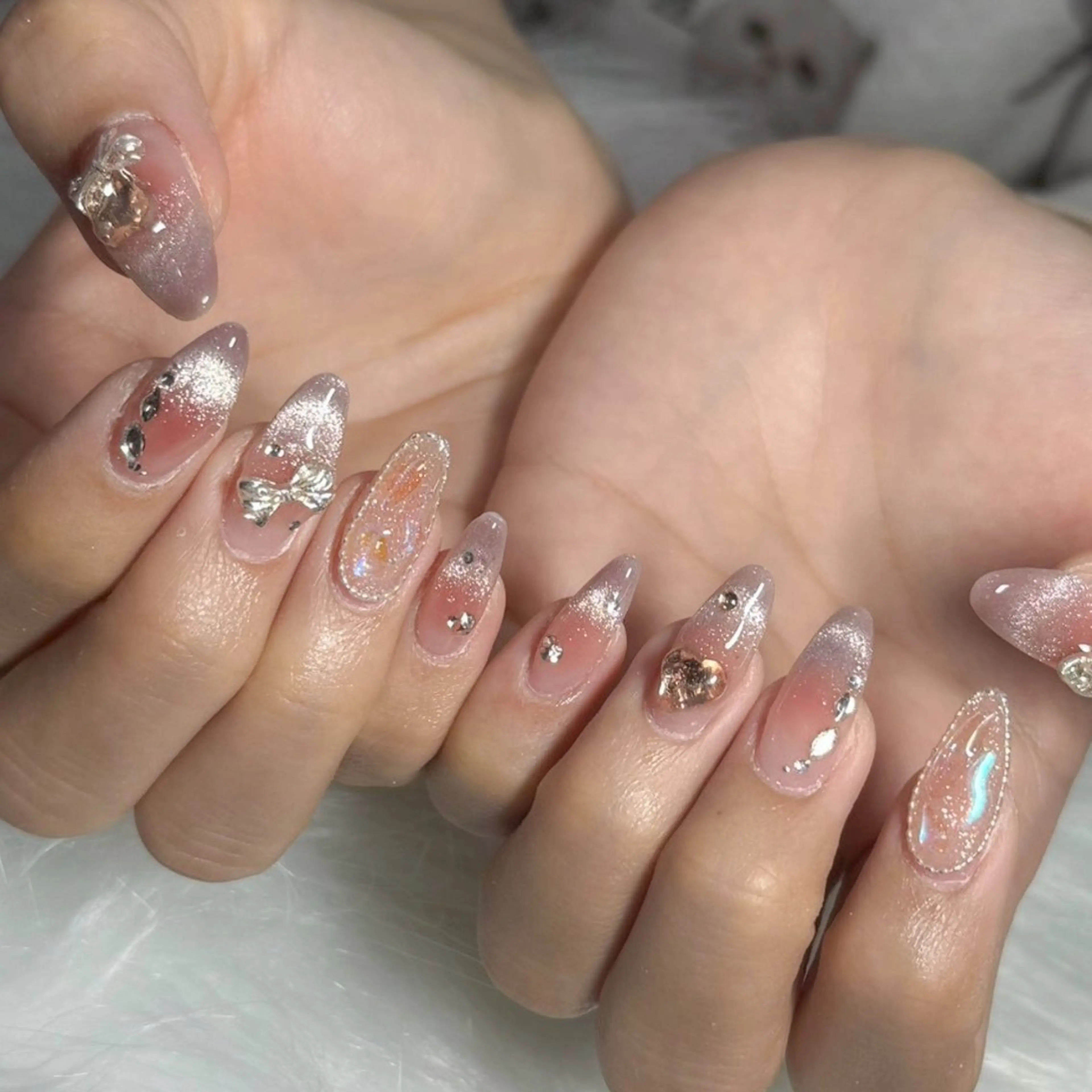 ネイル ハンドネイル フットネイル LAVISH nanamiのネイルデザイン