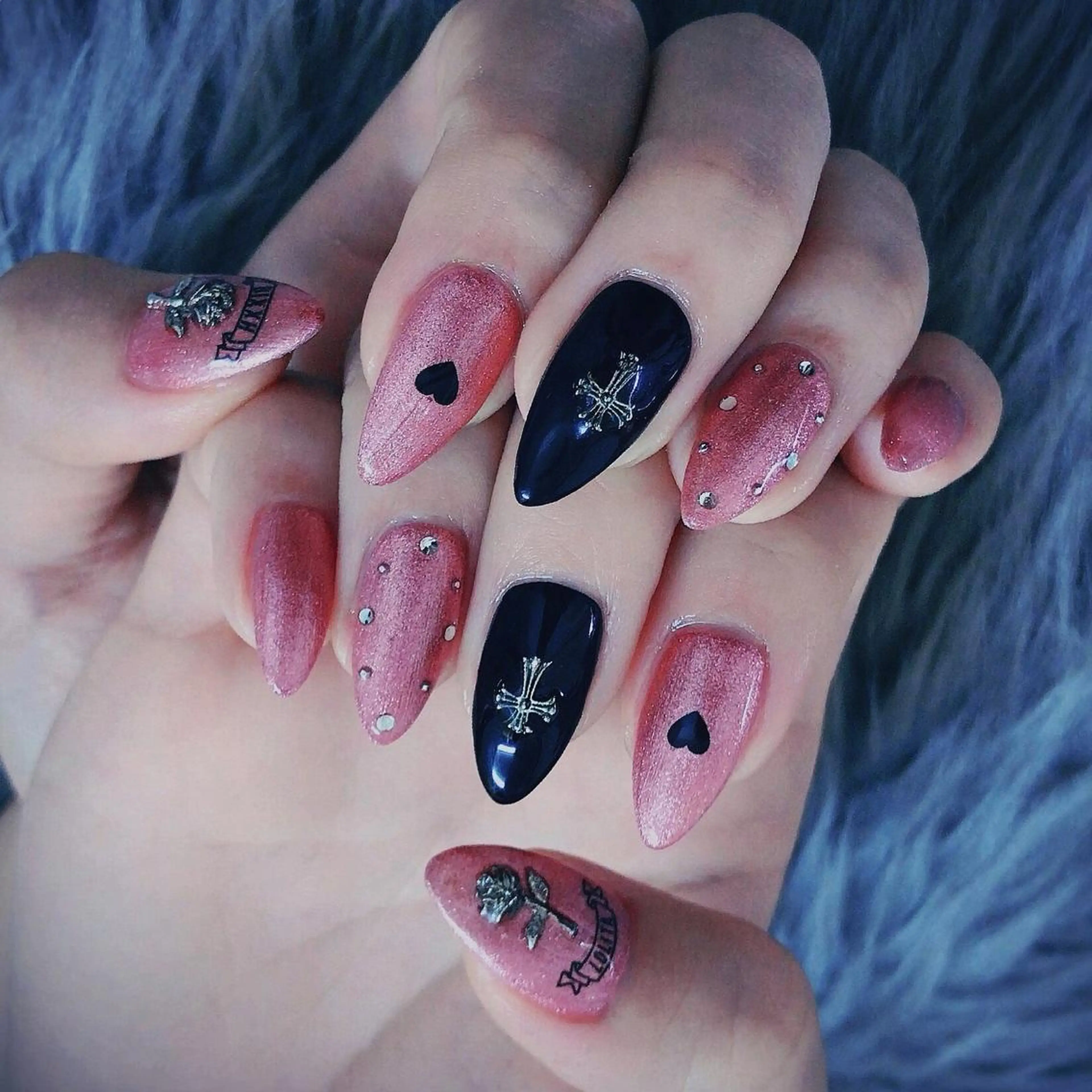 ネイル NOIROUGE所属・NOI ROUGEのネイルデザイン