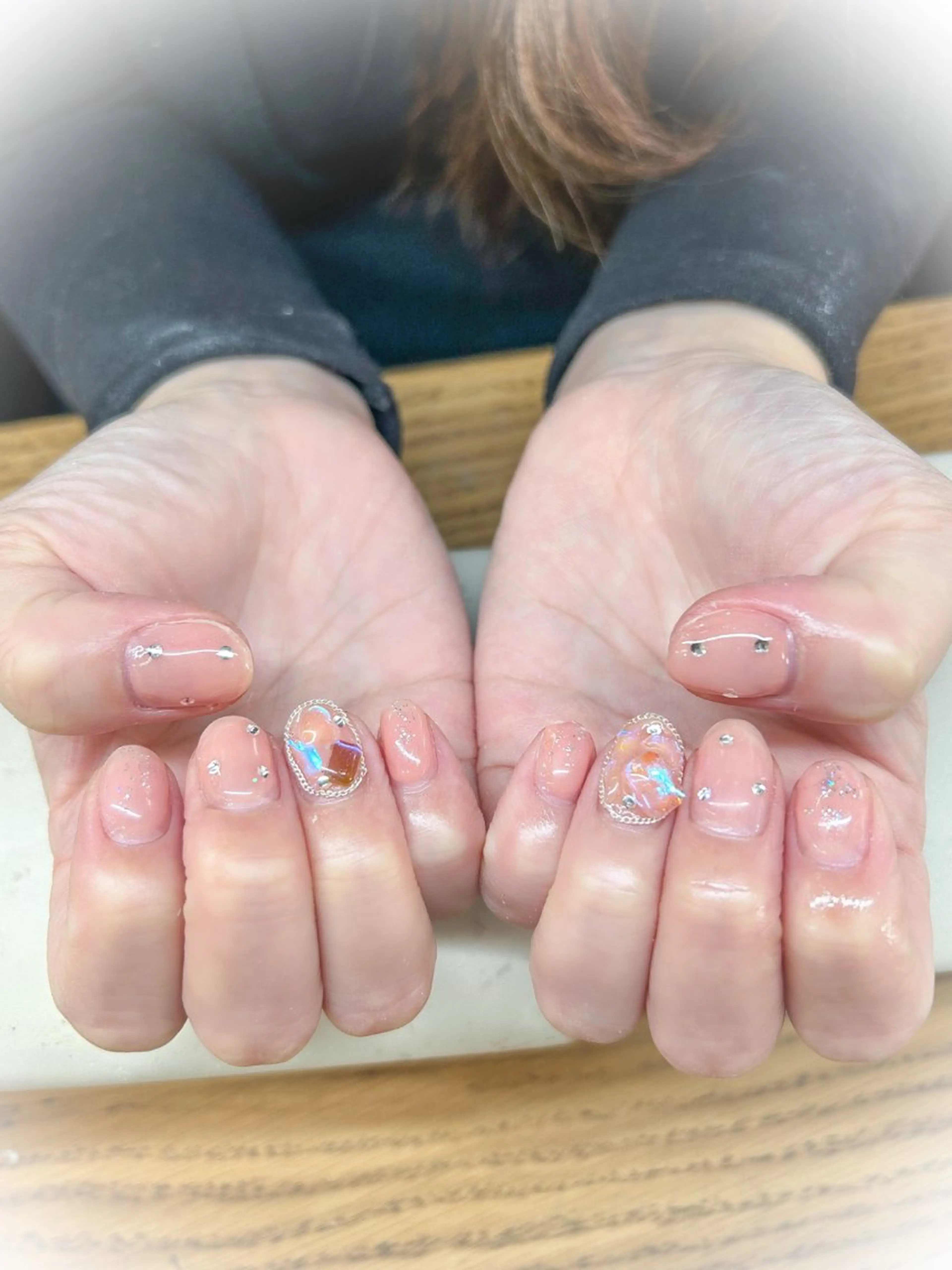 ネイル ネイルサロンエーナイン札幌大通本店所属・宇野 舞美のネイルデザイン