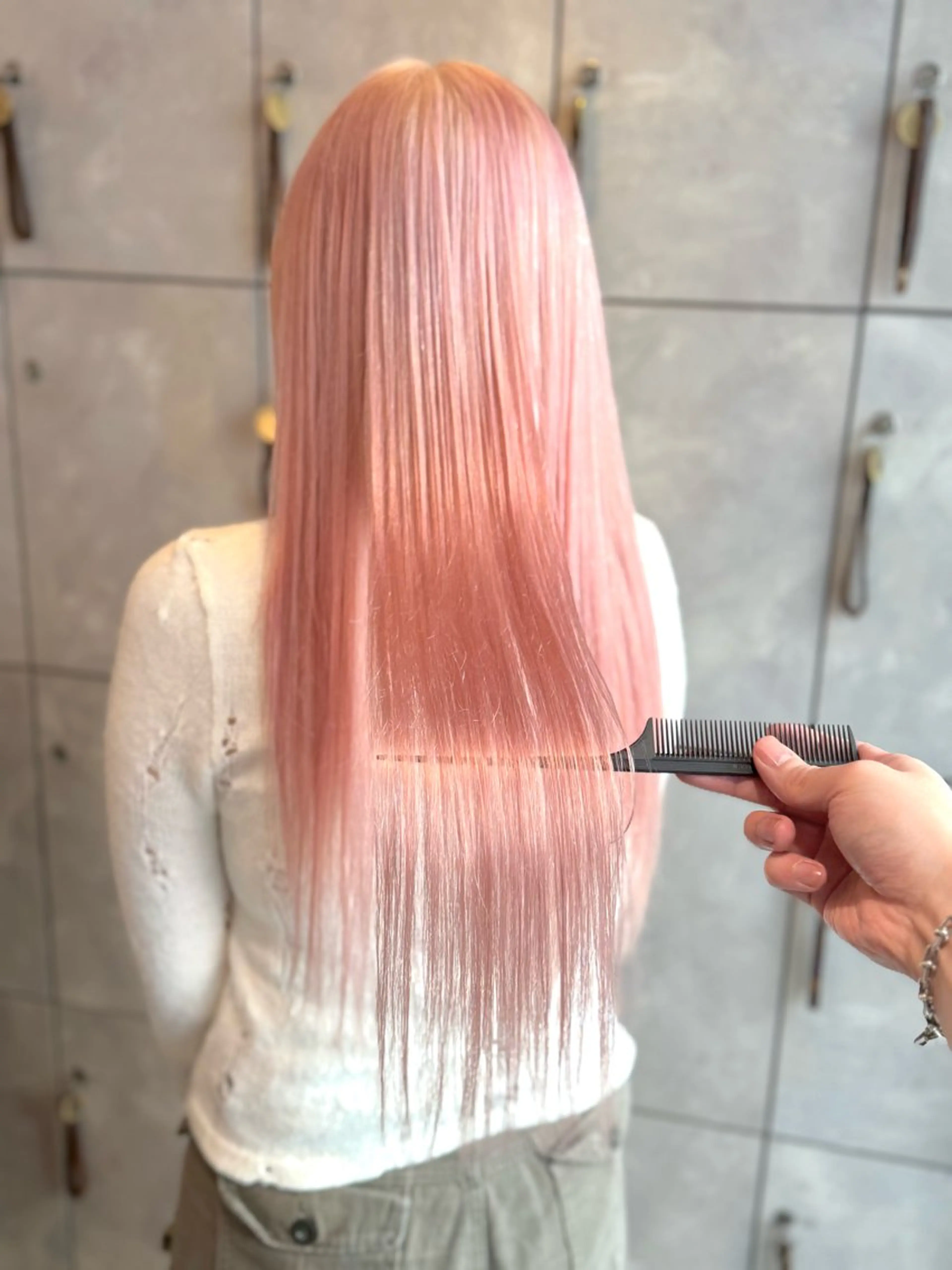 ロング カラー ヘアカラー トリートメント ヘアセット 🌈インナーカラー ‘ショウマ’🌈のヘアスタイル