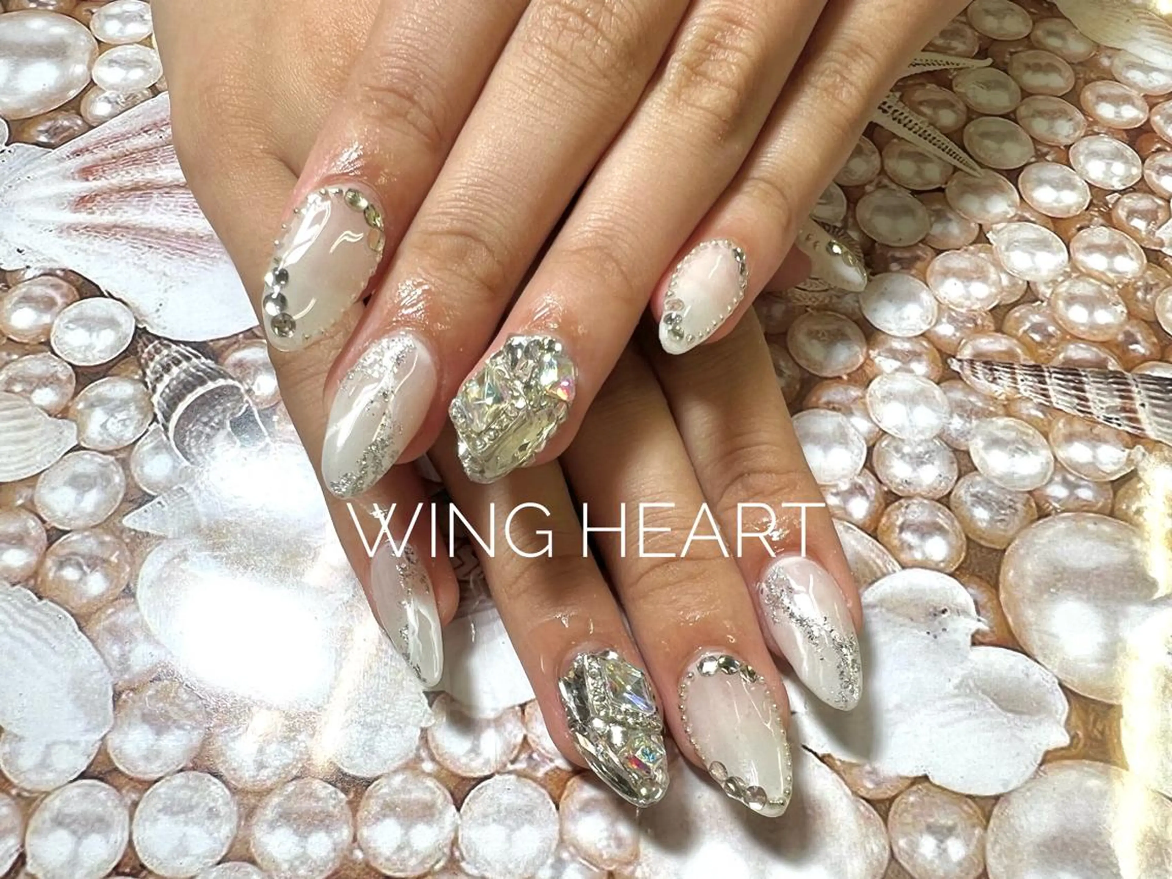 ネイル I. AYUMIのネイルデザイン