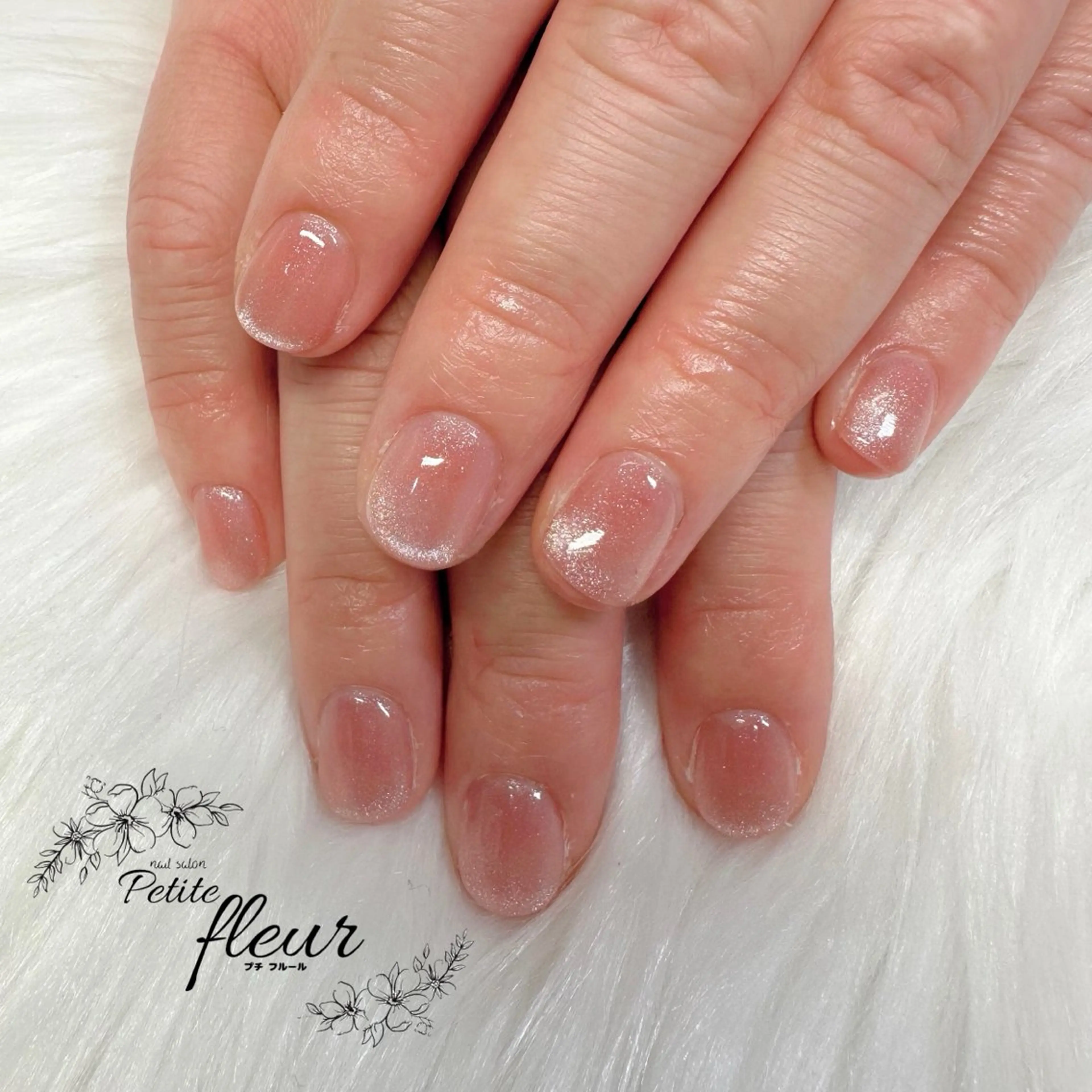 ネイル マグネットネイル マグネットワンカラー ワンカラーネイル ハンドネイル ❁⃘*。Petite fleur❁⃘*りさのネイルデザイン