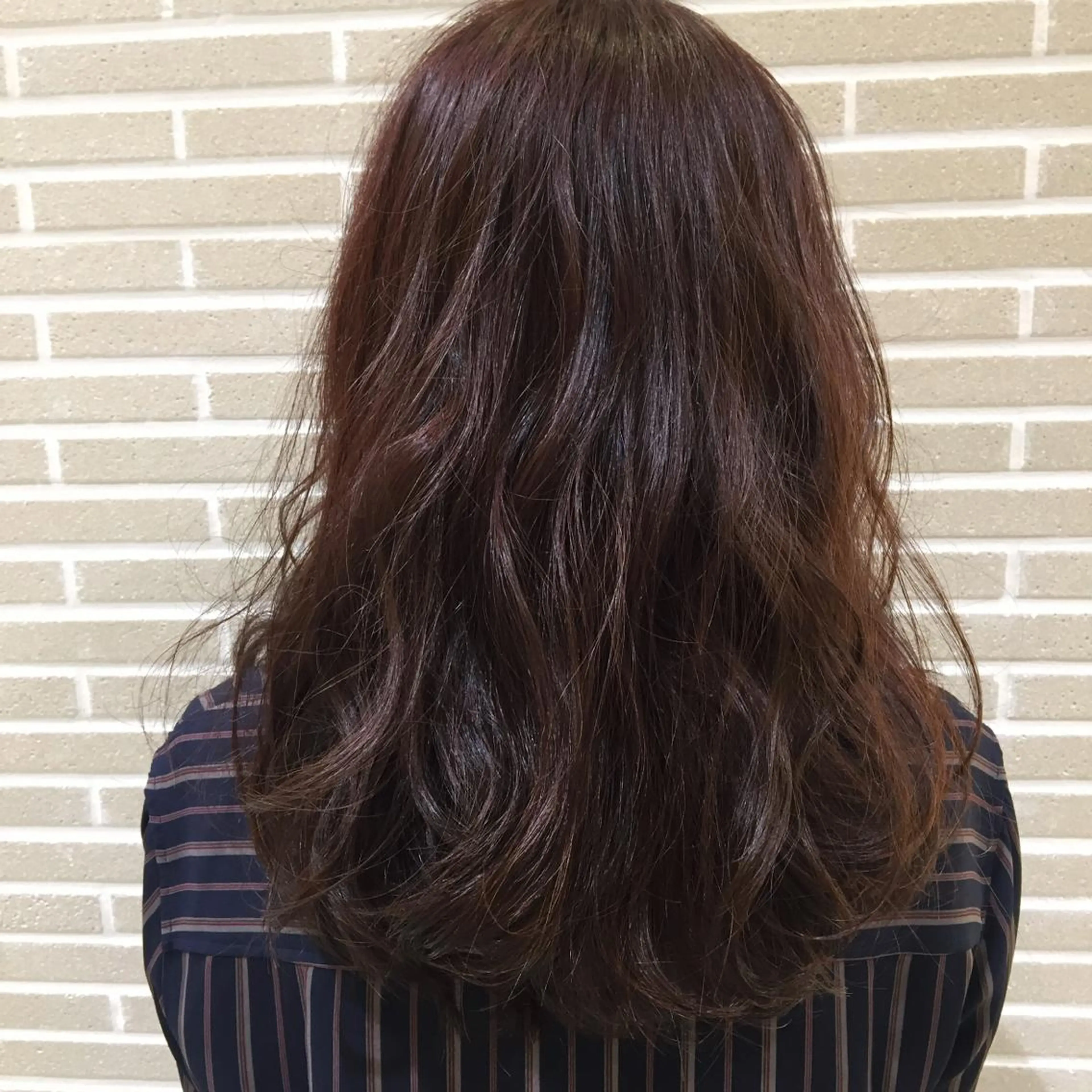 ロング カラー ヘアアレンジ ピンクカラー ヘアカラー トリートメント 山北 咲子のヘアスタイル
