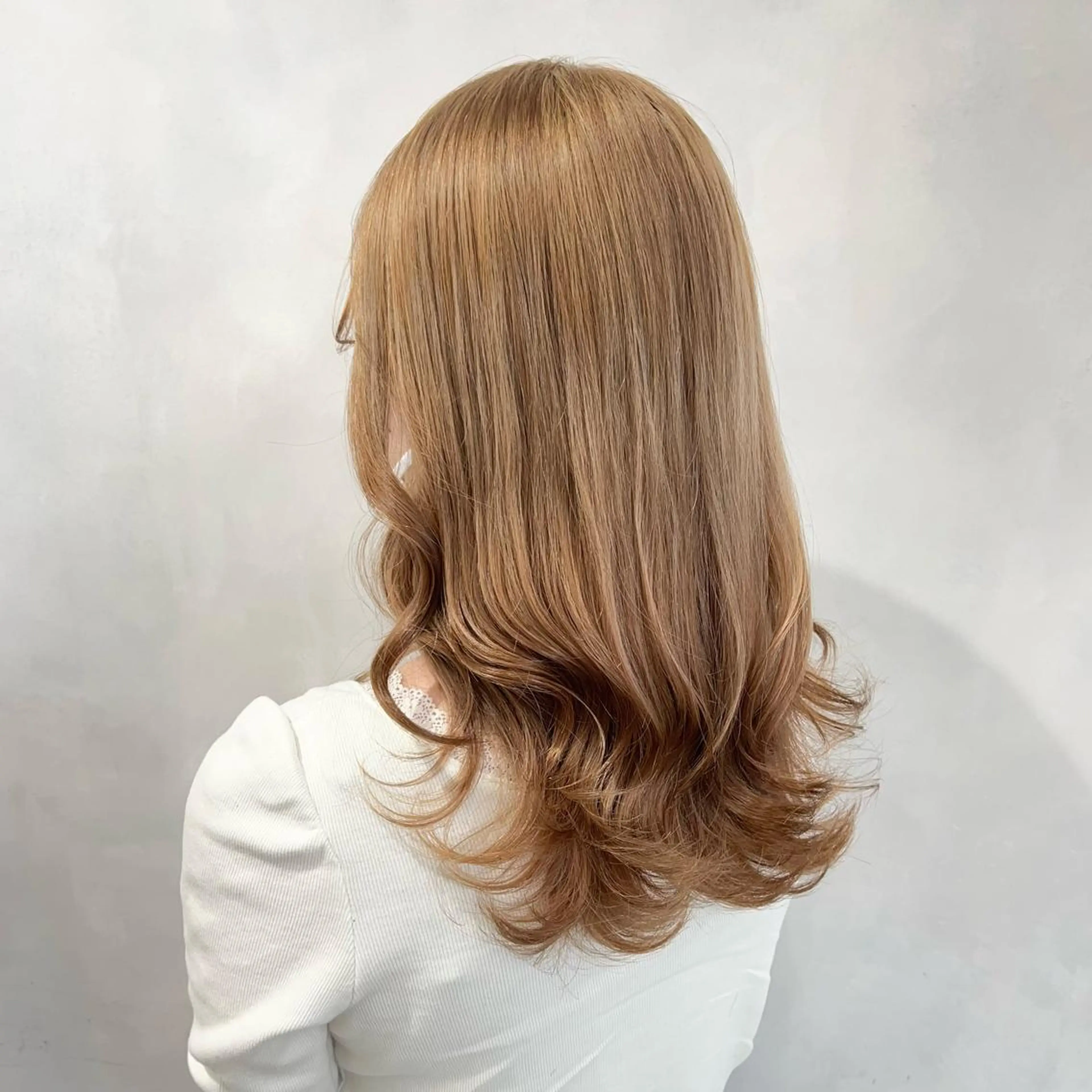 ミディアム カラー 💖暖色・ハイトーン 🐈みおり💖のヘアスタイル